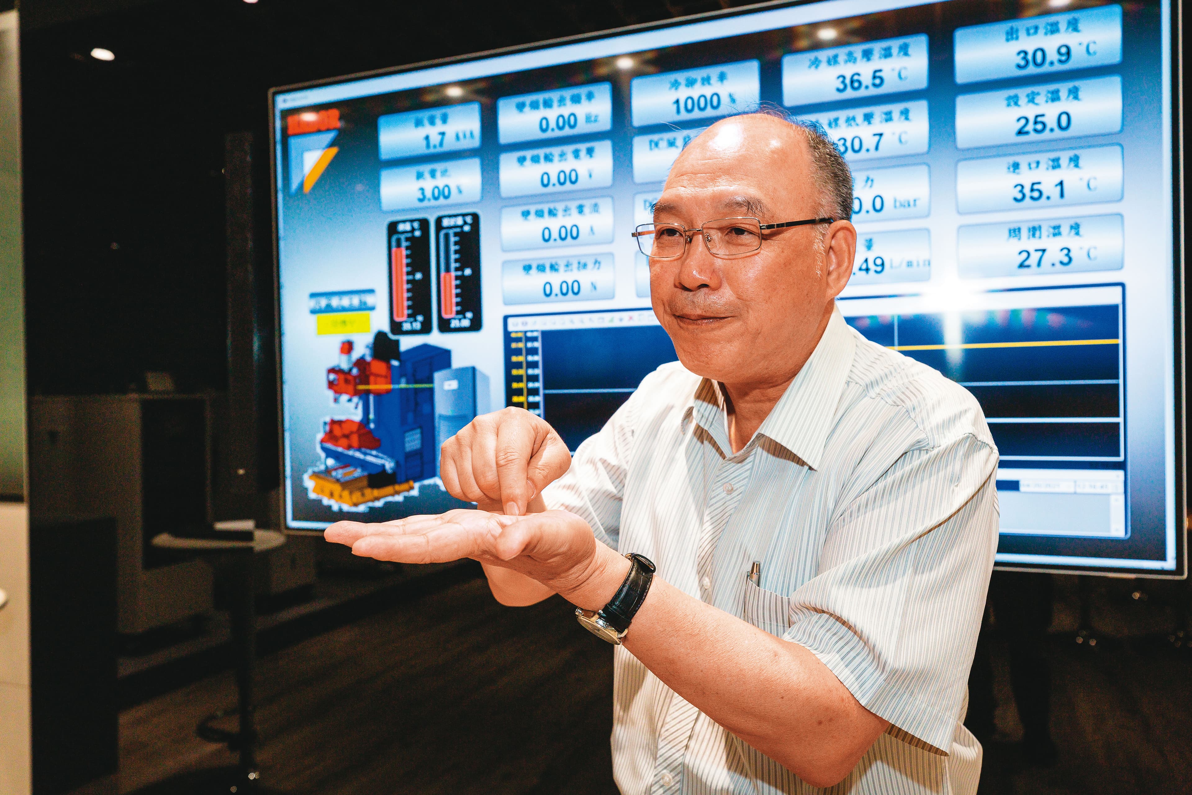 許文憲深耕冷卻機產業逾30年,以正負0.1度的溫控精度收服許多大廠客戶。