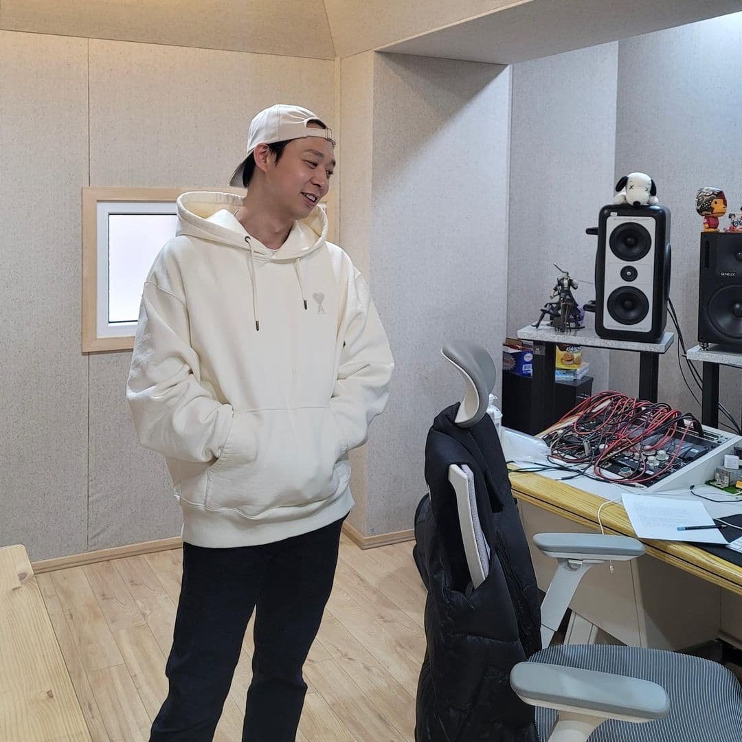 朴有天欲擺脫吸毒醜聞,藉Recielo經紀公司開啟新的演藝篇章。(翻攝pcy_official IG)