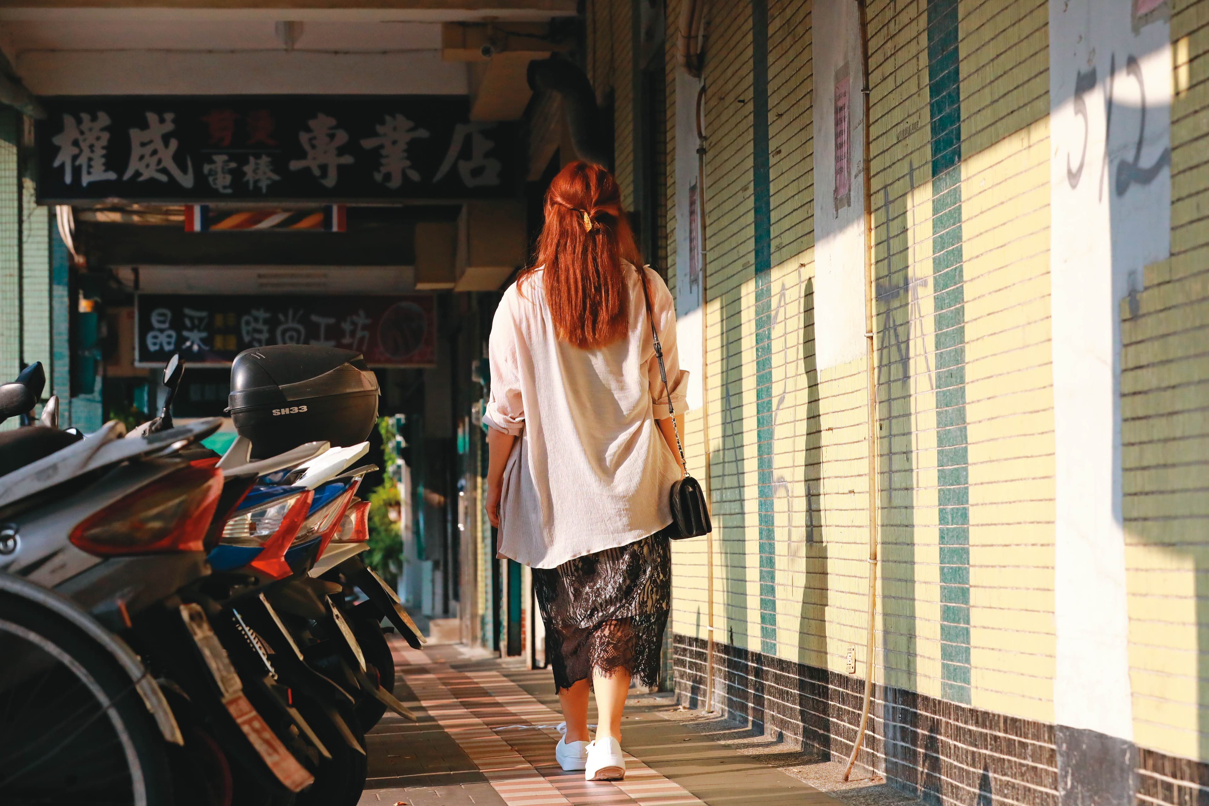 小柔曾試圖為流亡港人尋找心理諮商,但因種種原因而失敗。