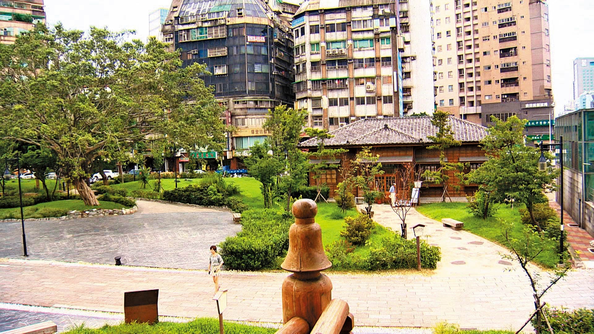 引發投資糾紛的土地(圖)位於台北市中華路一段,現址為西本願寺。(東森新聞提供)