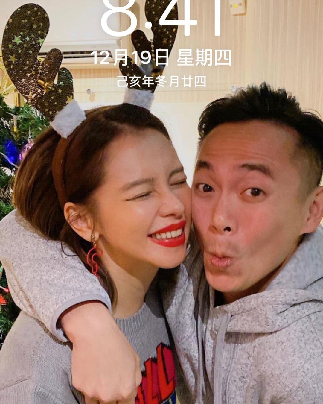 徐若瑄(左)澄清「我絕對沒有踰矩對不起我先生」,喊話王力宏出面化解。(翻攝自徐若瑄IG)