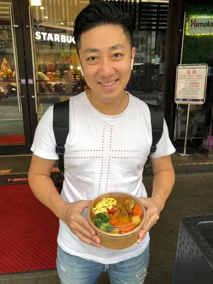 艾成的叻沙店轉型,價格也更為親民。(翻攝艾成臉書)