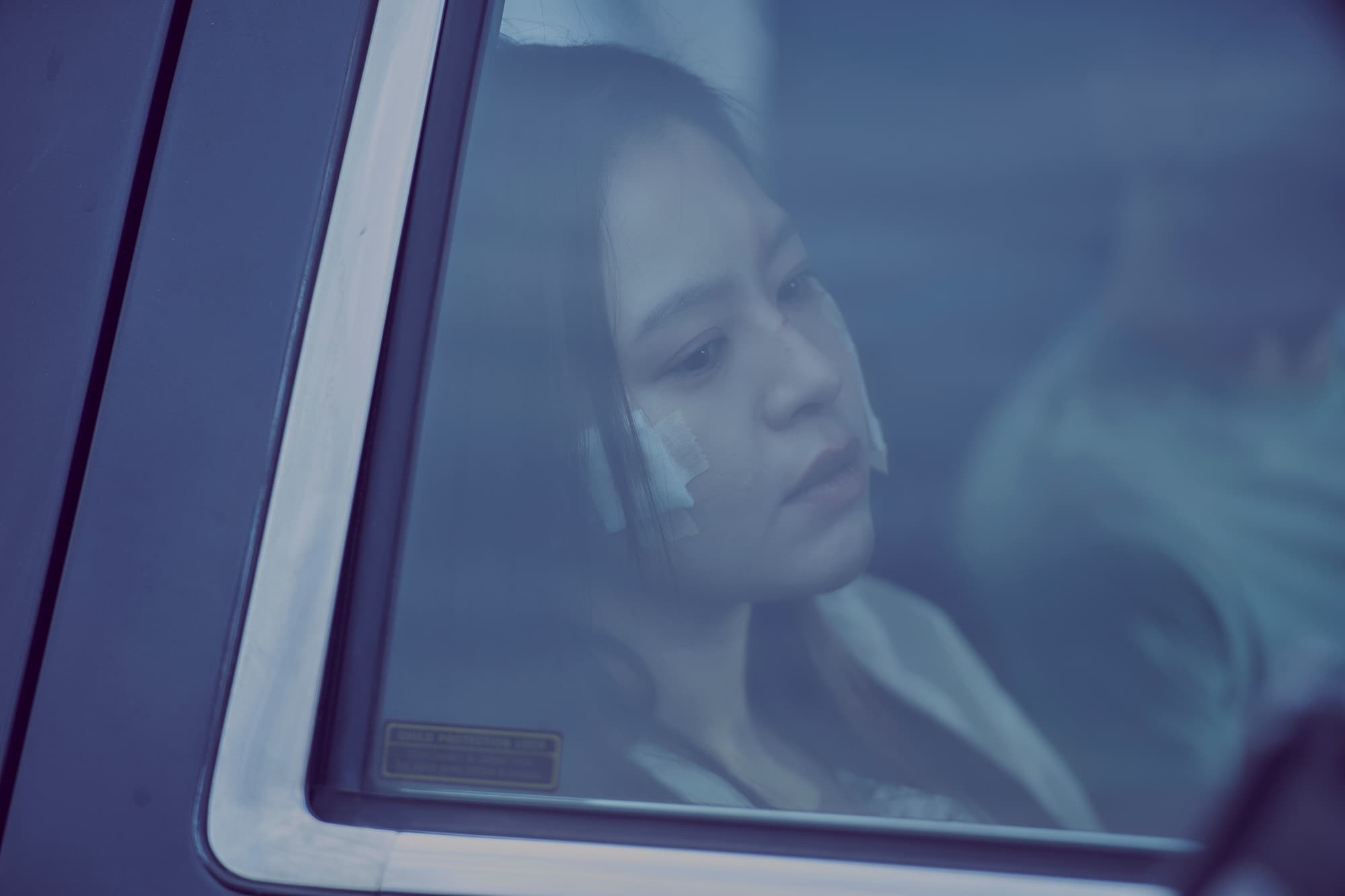 劉品言在《華燈初上》被性侵後的這一幕,讓網友心疼、落淚。(Netflix、百聿數碼提供)