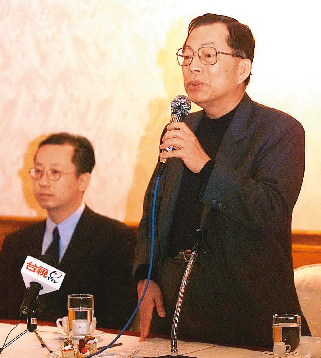 台北晶華酒店在潘思源手中打下成功基石,後由弟弟潘思亮(左)接棒,將酒店生意做得有聲有色。(聯合知識庫)