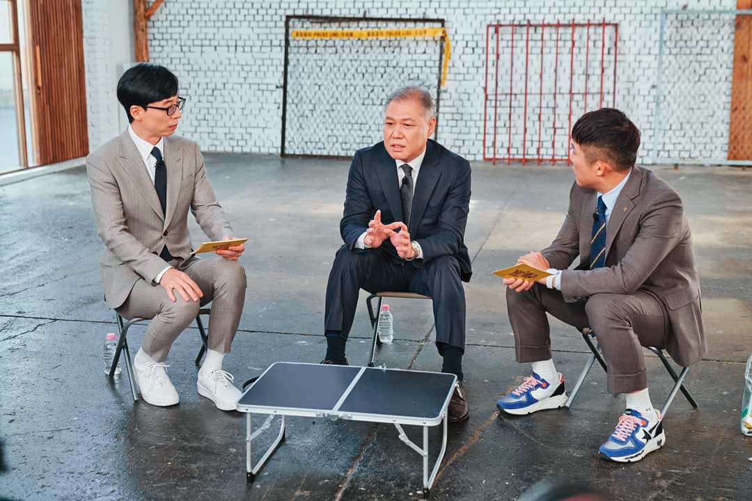 權日勇(中)曾上劉在錫(左)的談話節目《劉QUIZ ON THE BLOCK》分享犯罪側寫經驗。(翻攝自《劉QUIZ ON THE BLOCK》IG)