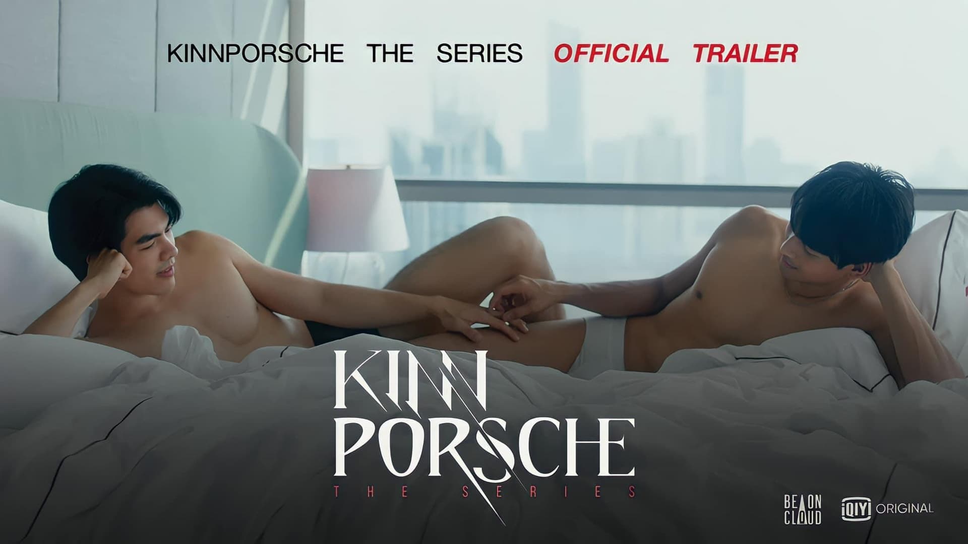 《Kinn Porsche黑幫少爺愛上我》海報就讓許多粉絲看得差點噴鼻血。(愛奇藝國際站提供)