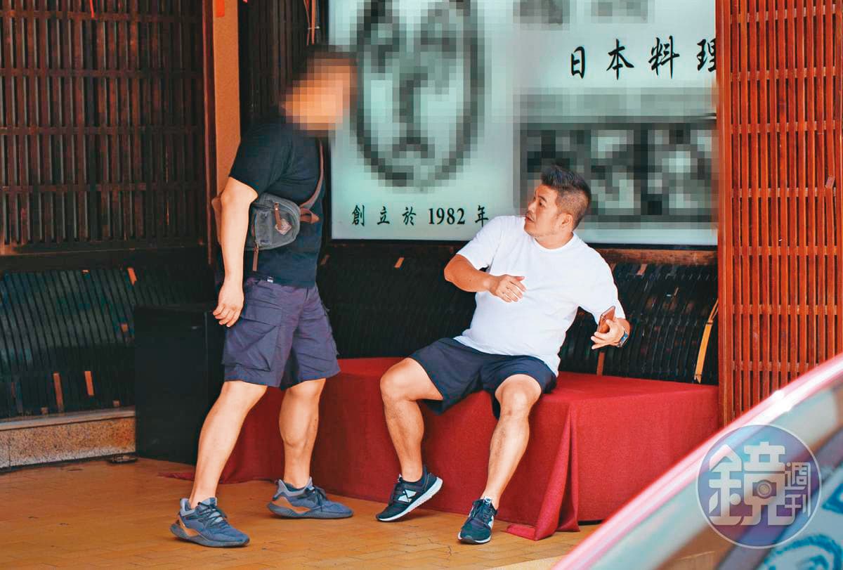 馬國畢曾因欠債到處賺錢,還被拍到遭黑衣人威嚇畫面。(本刊資料照)