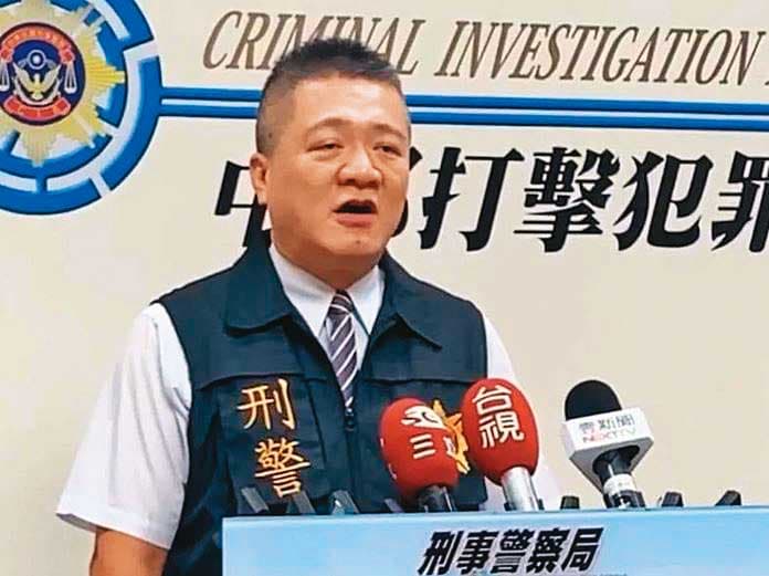 南投縣刑警大隊大隊長徐名谷指揮辦案,順利偵破康建公司屠殺案。