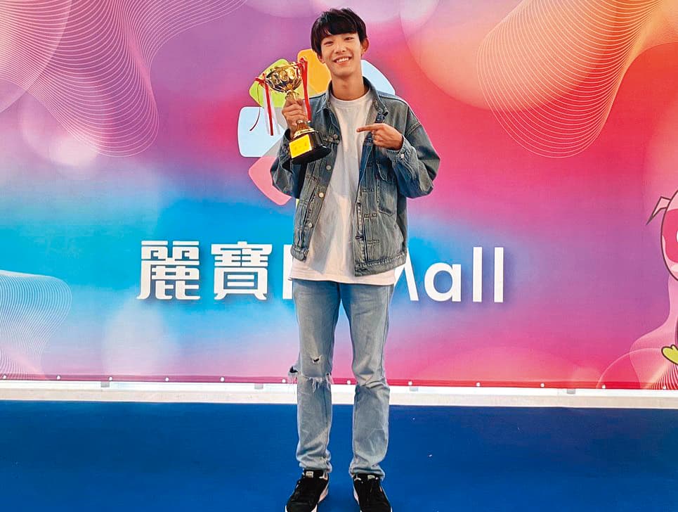 擁有10幾年舞蹈經歷的林煥鈞,是舞蹈比賽常勝軍。(翻攝自林煥鈞IG)