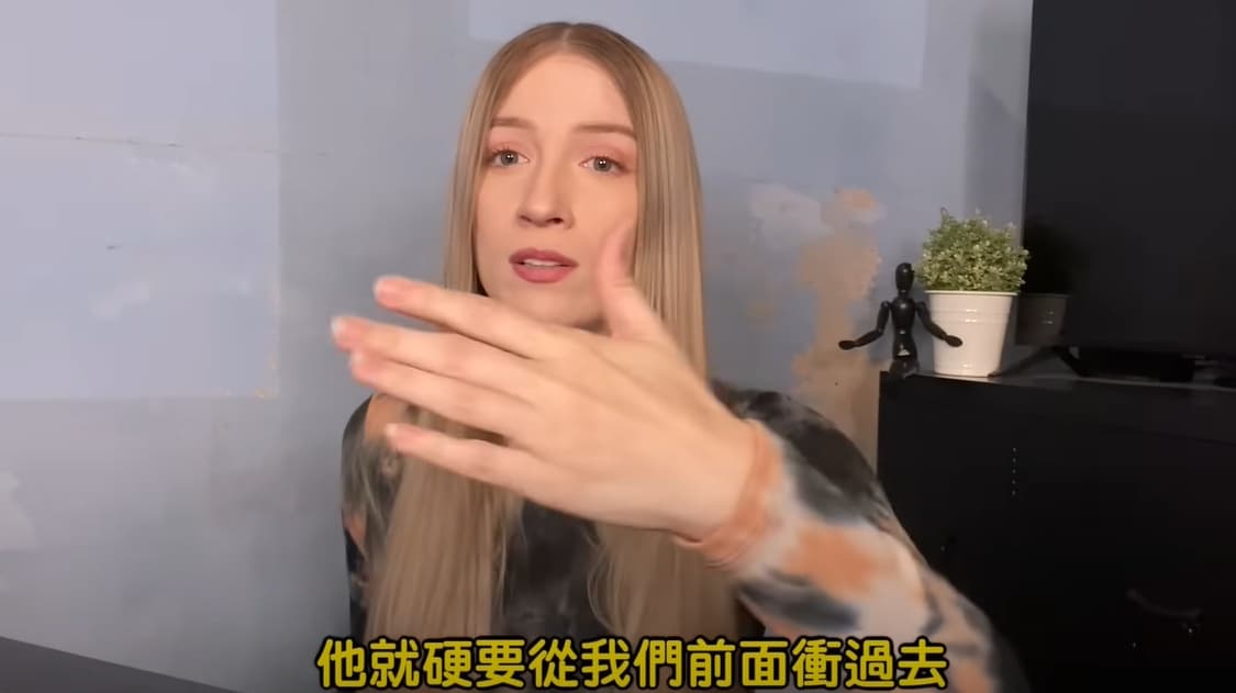 在台灣住了7年的美國人崔璀璨討論台灣交通亂象,引起觀眾共鳴。(翻攝自Tristan H. 崔璀璨 YT頻道)