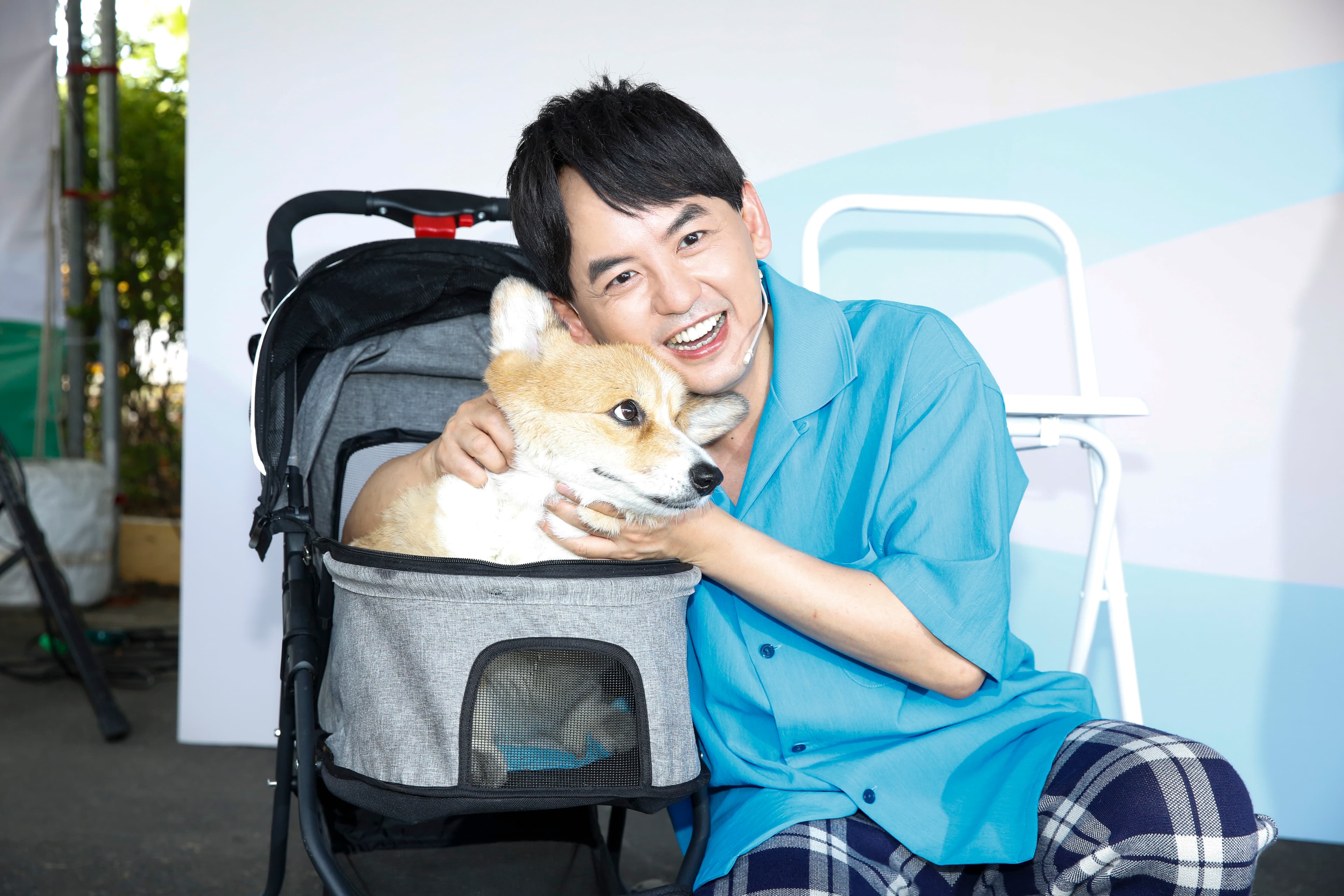 黃子佼帶「乾女兒」出席汽車安全節能駕駛體驗營。