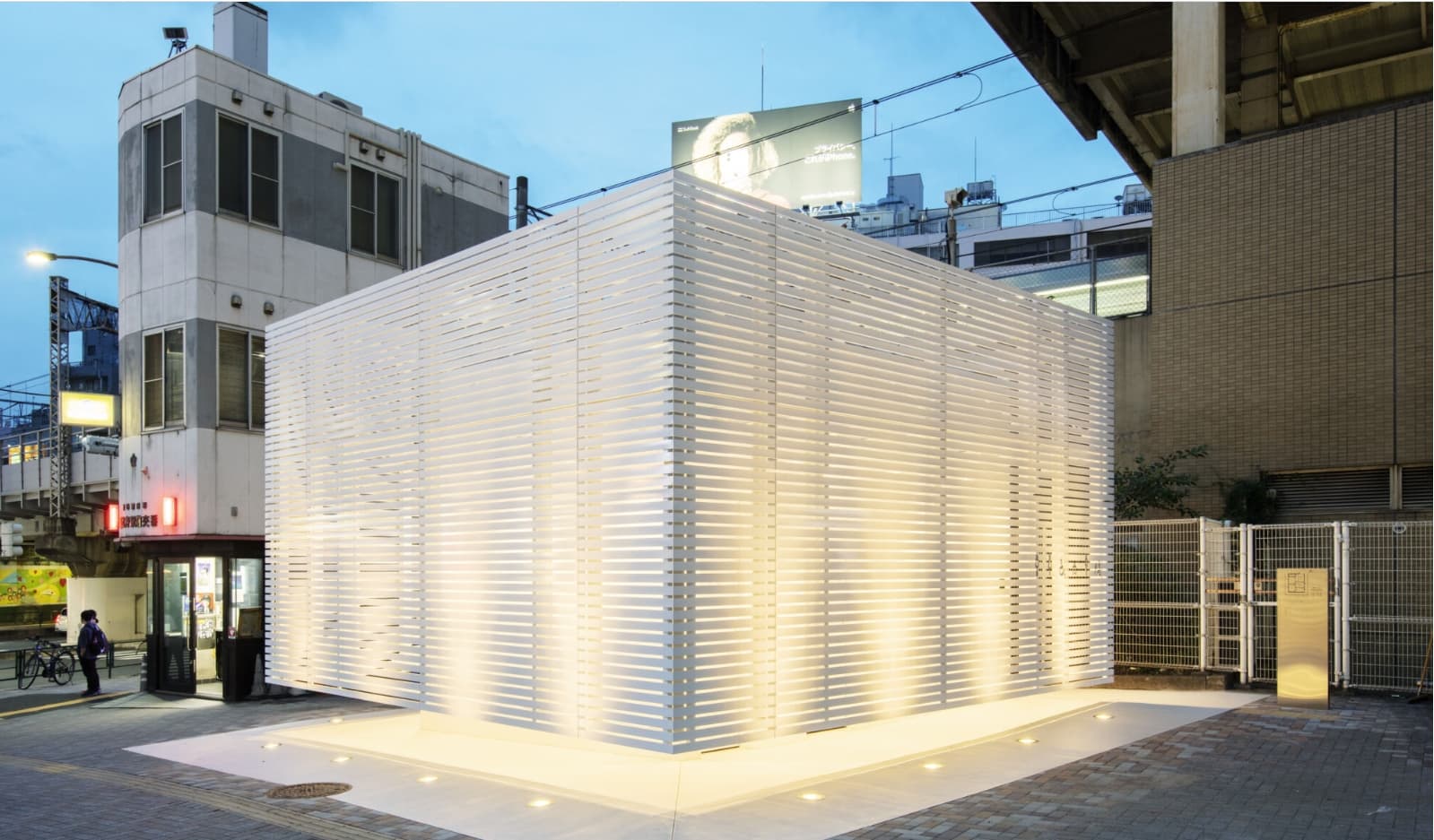 日本東京澀谷的公廁美學計畫「THE TOKYO TOILET」,建造出許多跳脫刻板印象的公廁。(翻攝自Project - THE TOKYO TOILET)