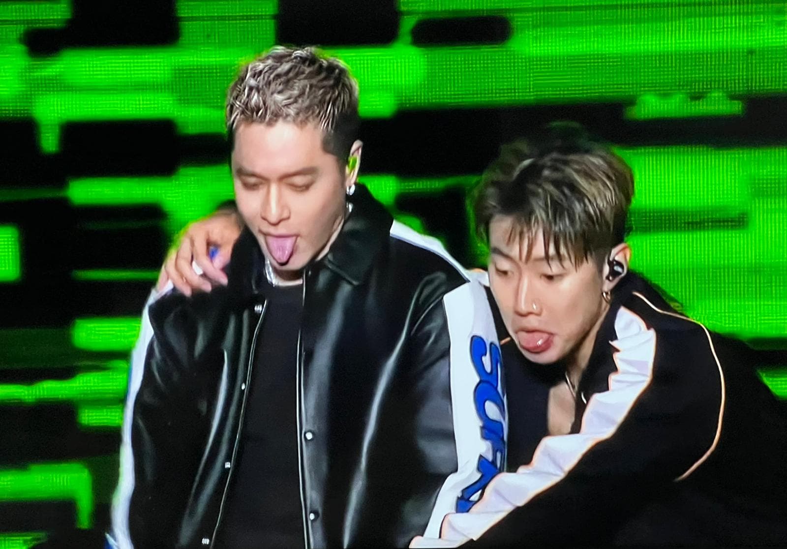 周湯豪(左)意外現身Jay Park(右)舞台,兩人竟是認識14年的朋友。(讀者提供)