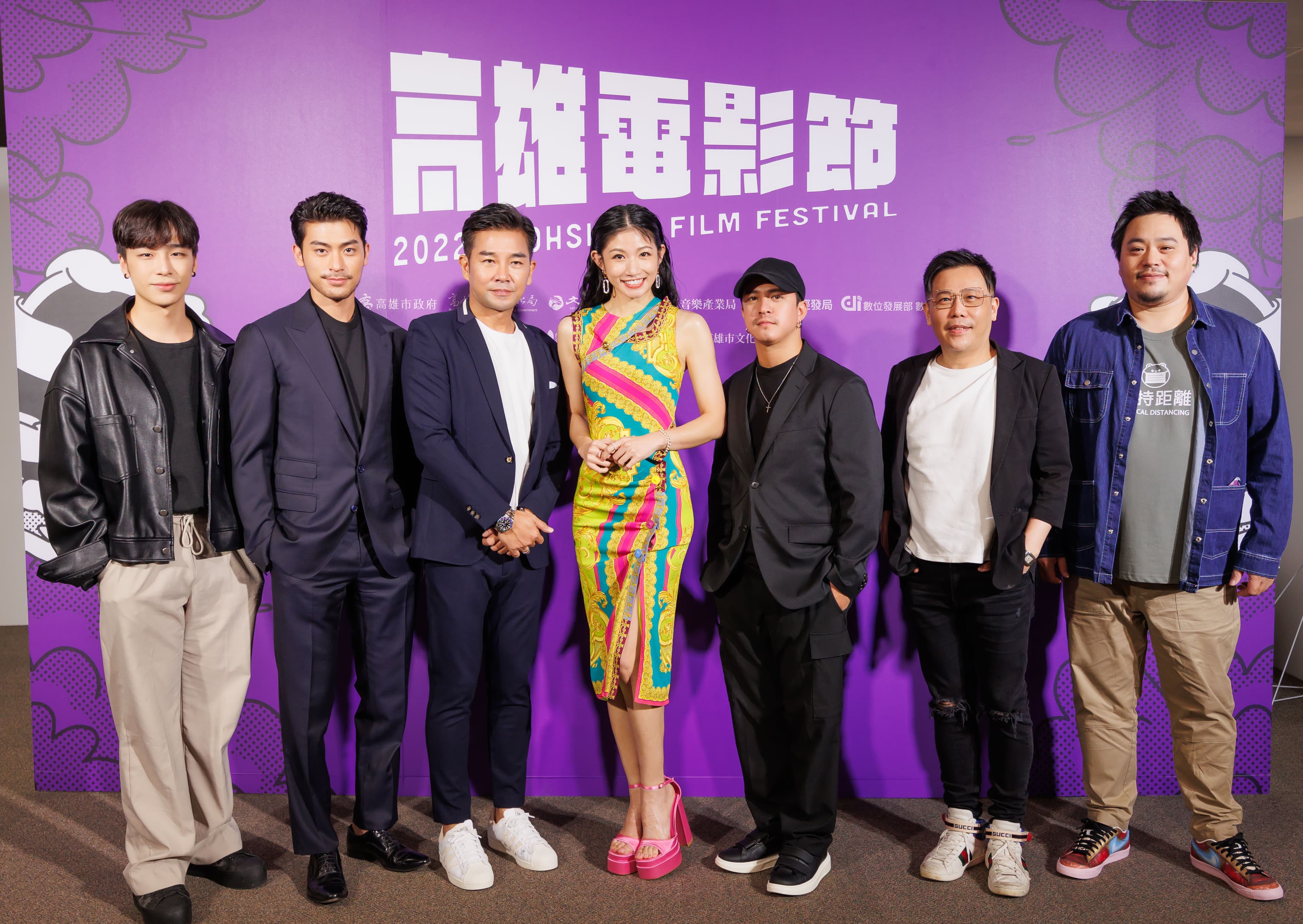 導演姜寧率《山中森林》主要演員群現身,為高雄電影節擔任閉幕重責。(高雄電影節提供)