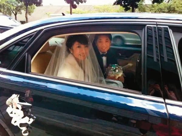 日前驚傳黃湘怡(左)已與「金色三麥」小開葉學澤婚變,結束9年的婚姻。(齊石傳播提供)