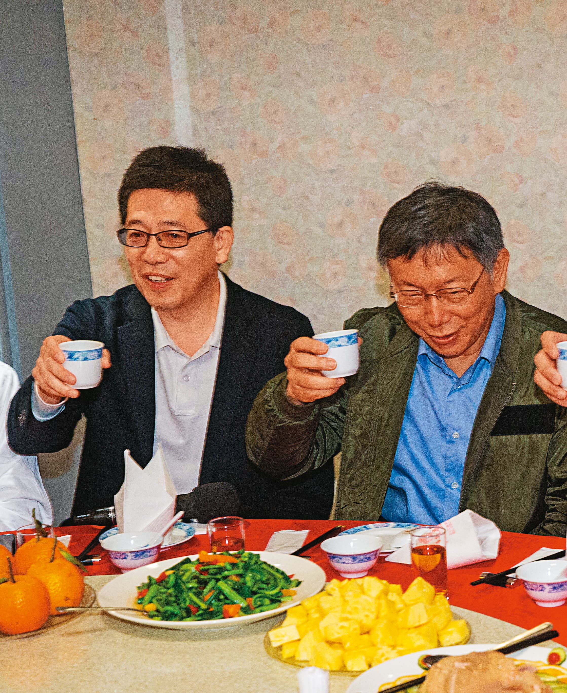 民眾黨祕書長謝立功遭控宴請媒體,卻透過高虹安用公積金報帳,原因出在黨部無法核銷該筆支出。