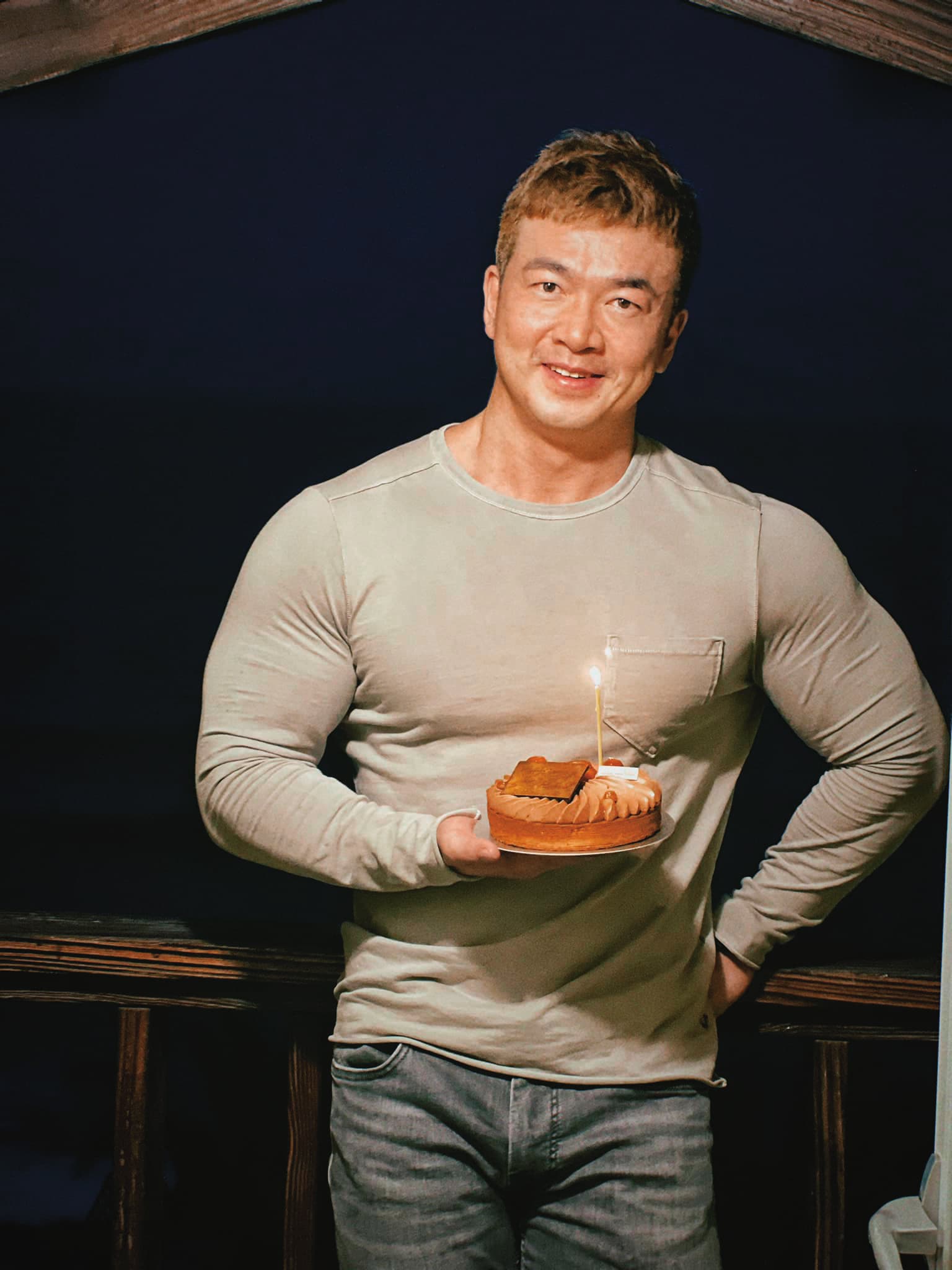 李沛旭去年7月和圈外女友閃電登記結婚。(翻攝自李沛旭臉書)