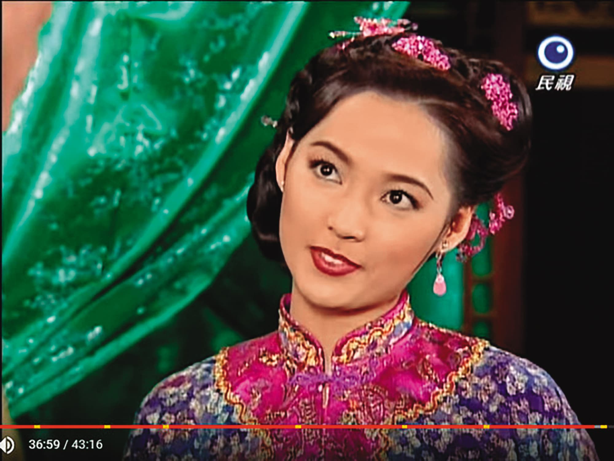 李沛綾當年是八點檔惡女專業戶,常常演出搶人男友的反派。(翻攝自YouTube)