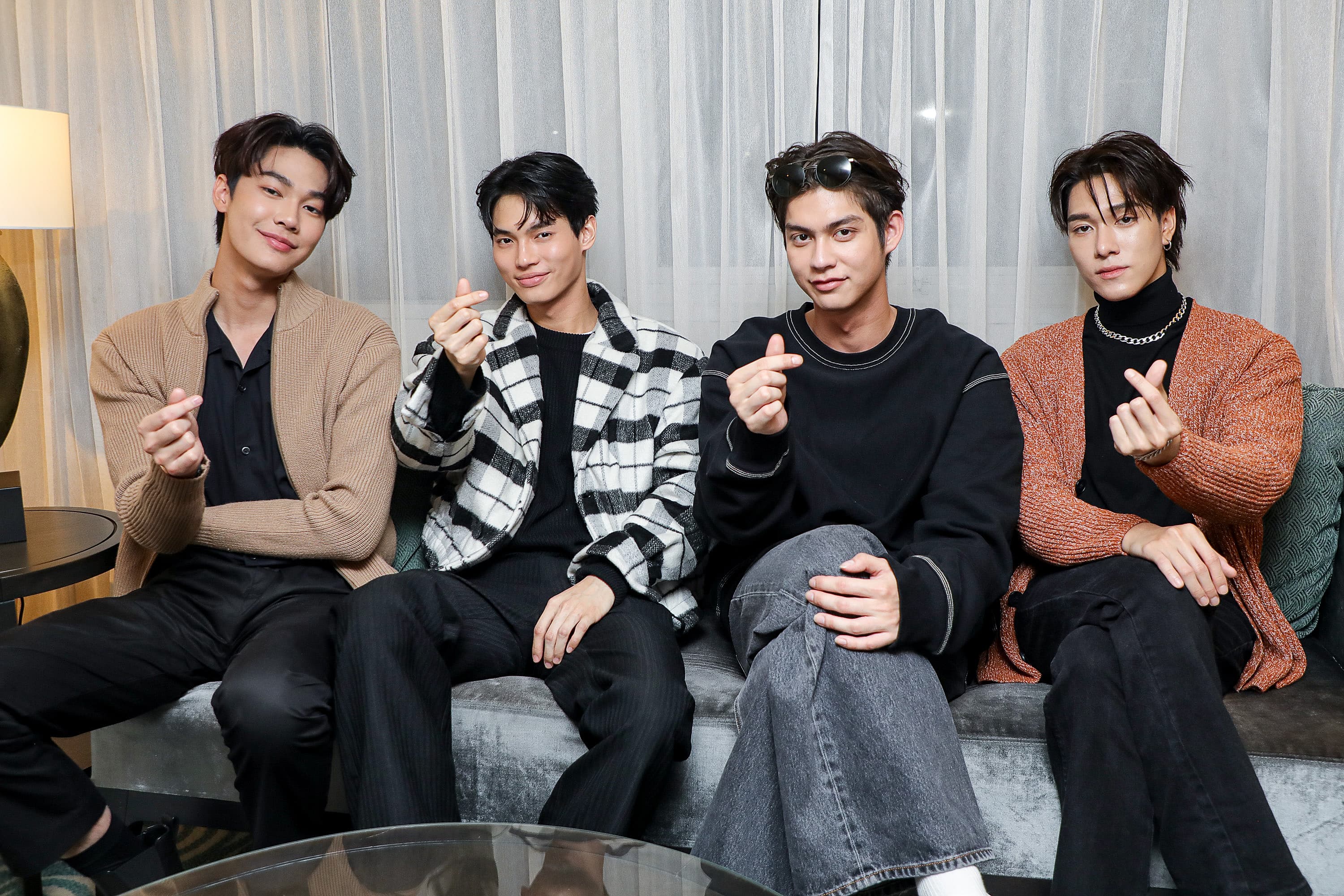 Dew(左起)、Win、Bright、Nani很有興趣互換演出彼此的角色,認為非常有挑戰性。