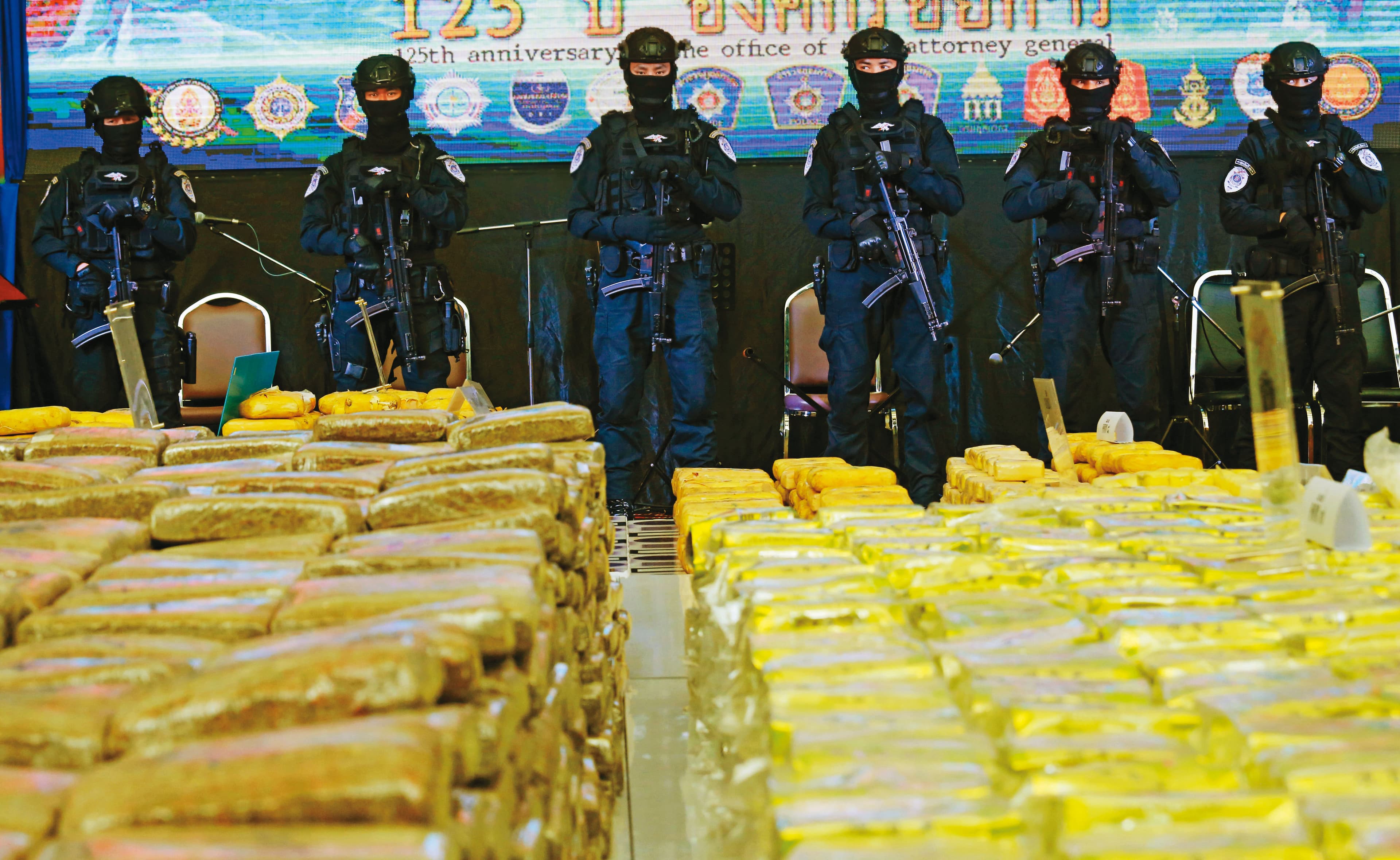 泰國警方與國際刑警組織聯手查扣謝志樂集團市值上億美元的各式毒品與人頭帳戶。(達志影像)