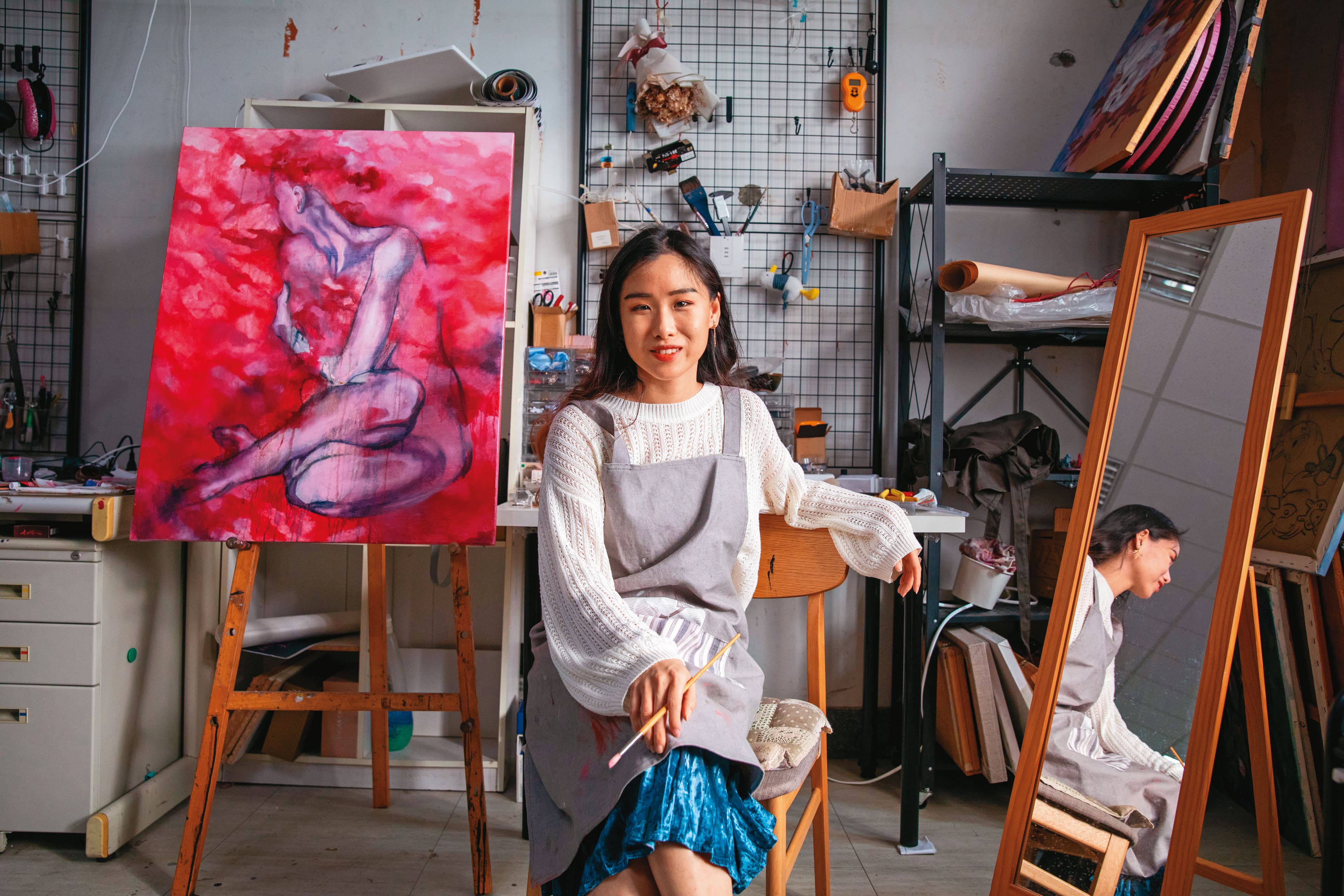 葉人華是一位美術老師,作品奔放充滿熱情,一如她本人的性格。