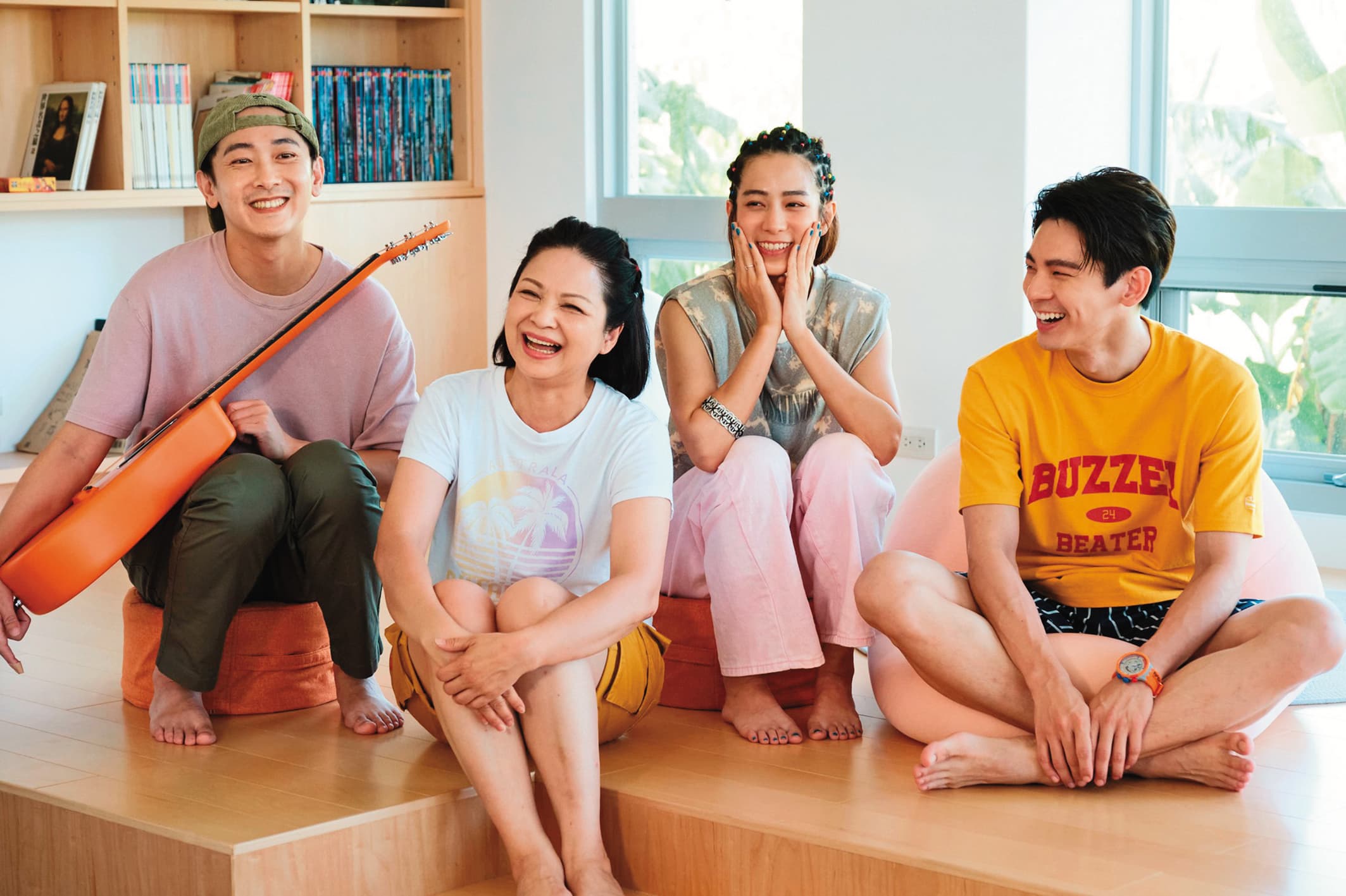 楊貴媚(左二)將演出嚴藝文導演的影集《影后》,加入鍍金陣容。左起為施名帥、温貞菱與林柏宏。