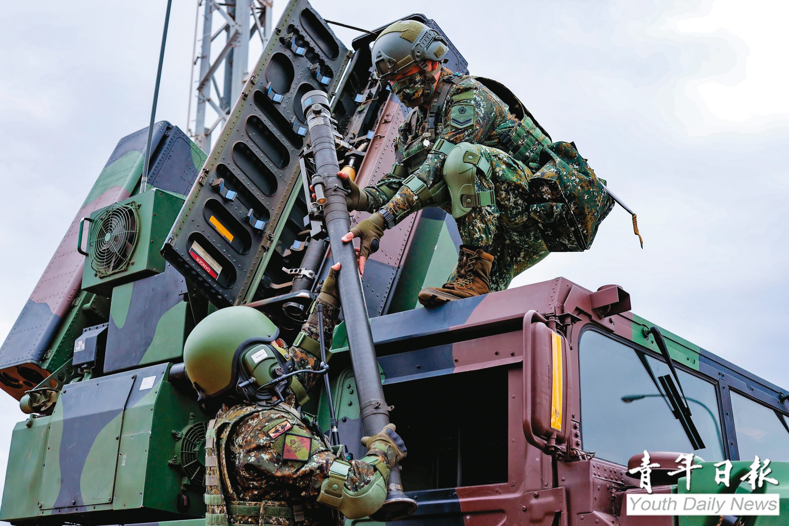 面對中共不斷軍演,三軍將士不敢鬆懈,無時無刻處於待命狀態,肩負守衛台海安全任務。(國防部提供)