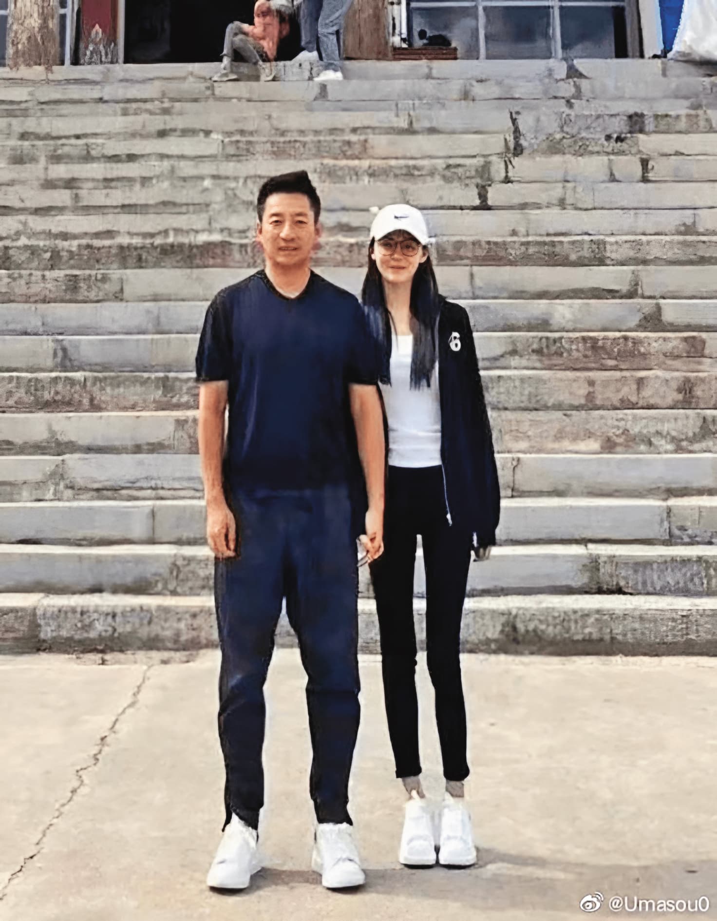 汪小菲(左)近來與之前婚外曖昧的對象張穎穎(右)各過各的,盛傳已經正式玩完。(翻攝自Umasou0微博)
