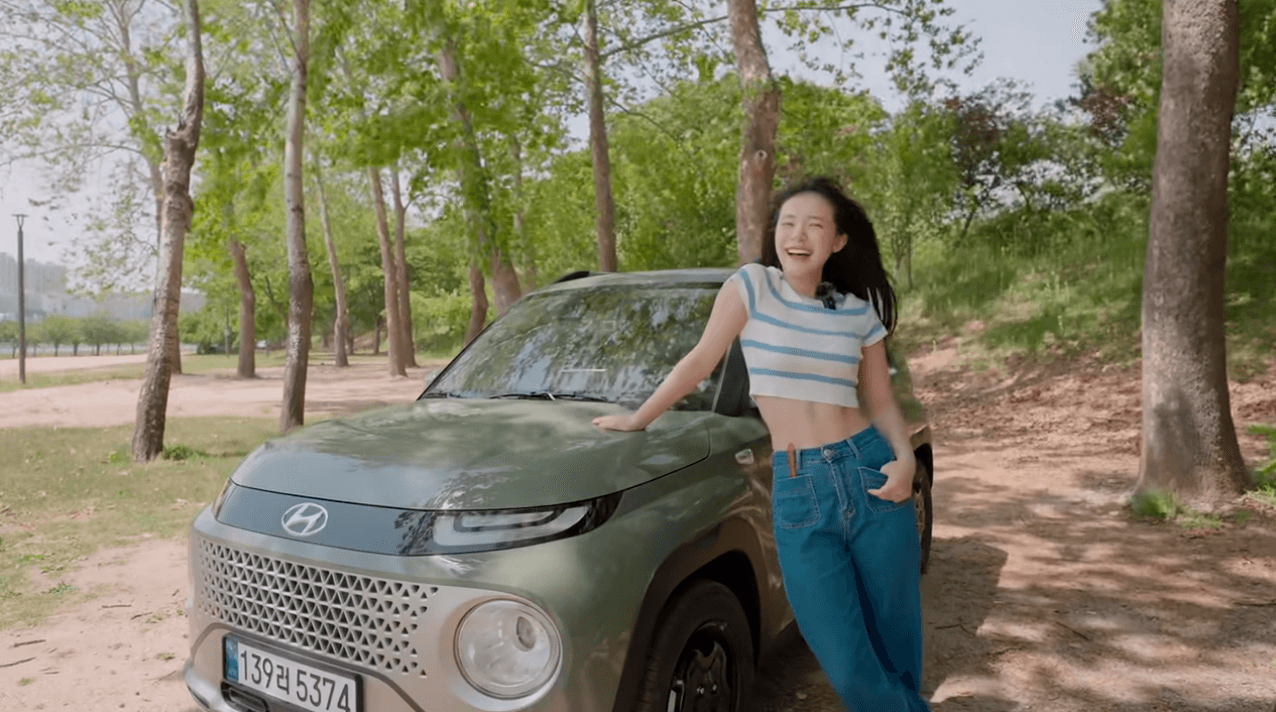 李多慧新車是自己最愛的綠色。(翻攝이다혜YouTube)