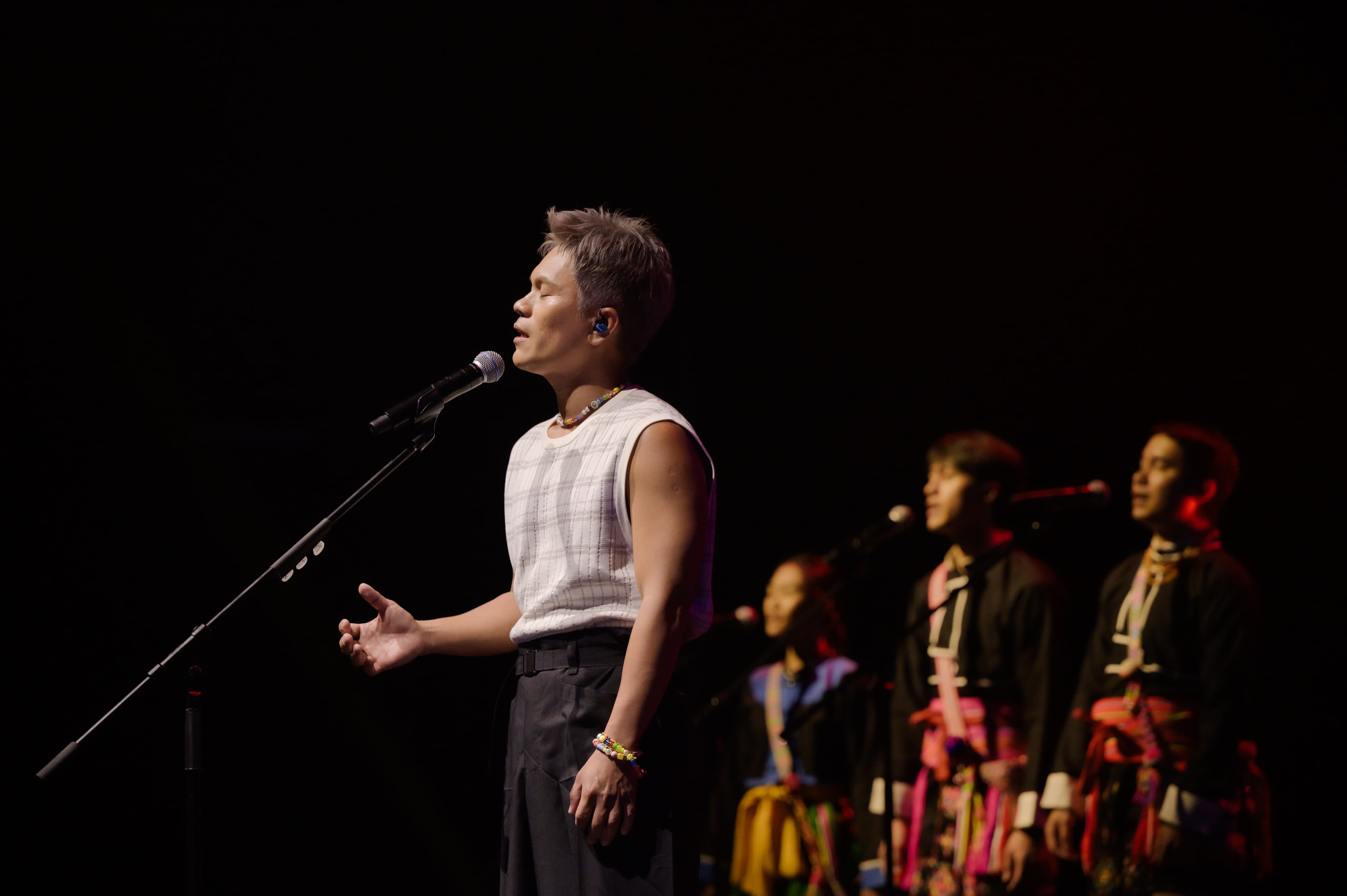 舒米恩大陣仗率領米大吟唱隊及學生團登台演出。(Zepp New Taipei / 大鴻藝術BIG ART提供)