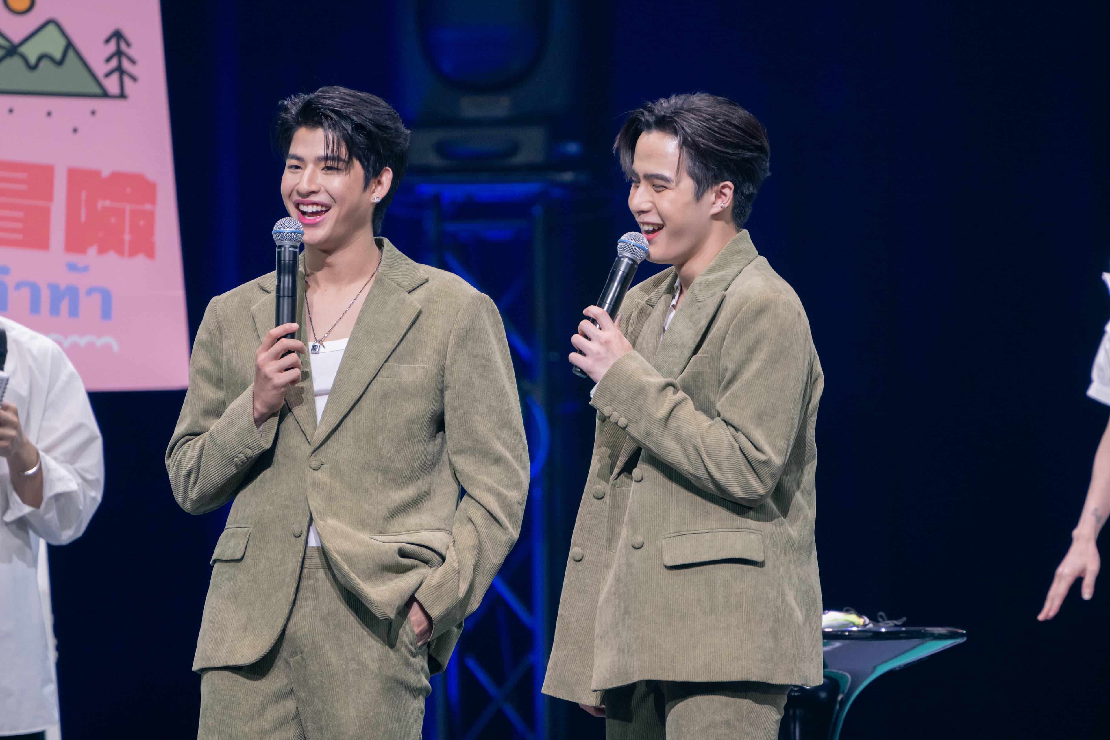 Mark(左)和Ford第一次來台灣非常興奮。(KKLIVE提供)