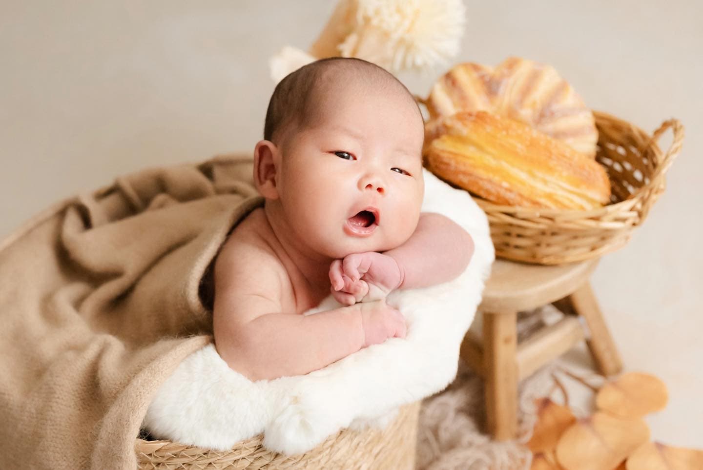 馬國賢兒子拍照時各種可愛神情。(翻攝馬國賢臉書)
