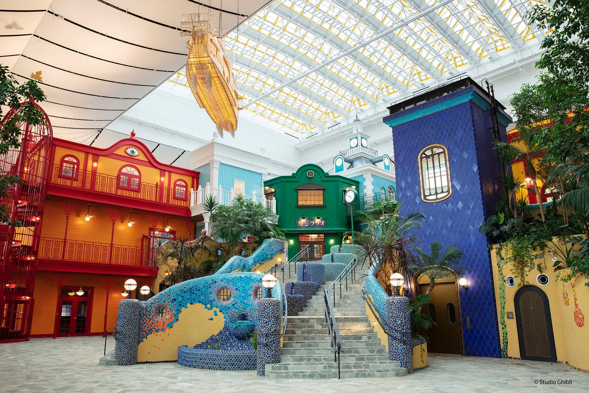「吉卜力大倉庫」是由溫水游泳池改建而成。© Studio Ghibli