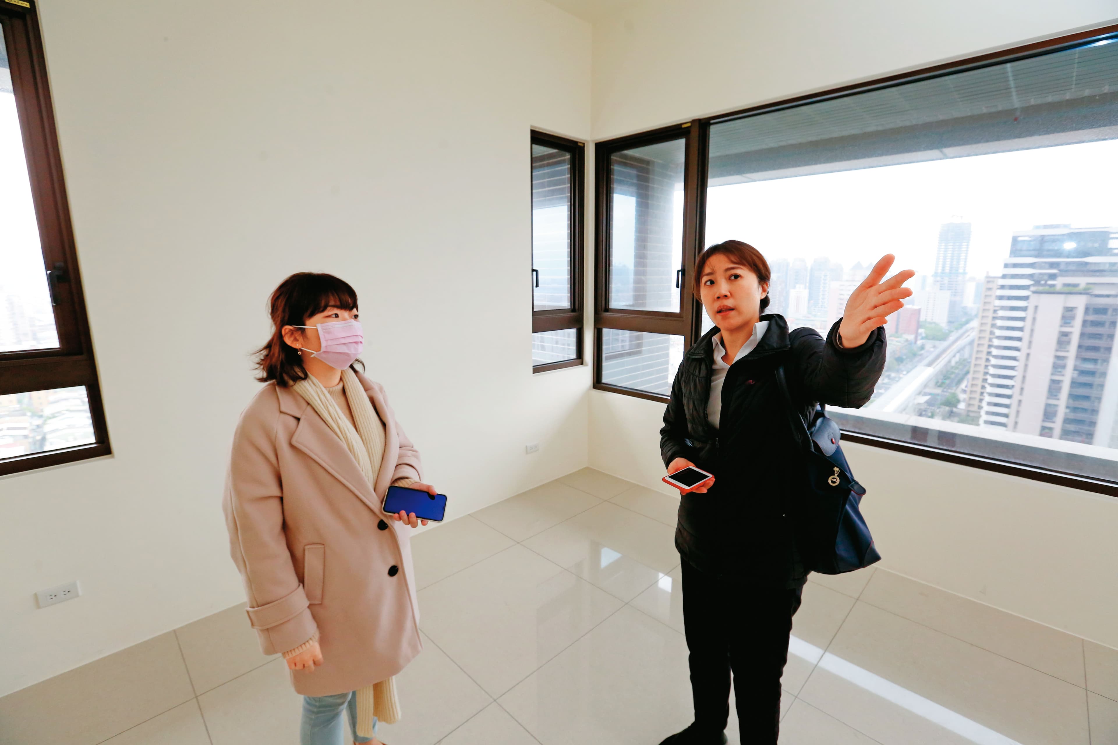 政府推新青安房貸,意外推升一波成屋、中古屋交易熱潮。