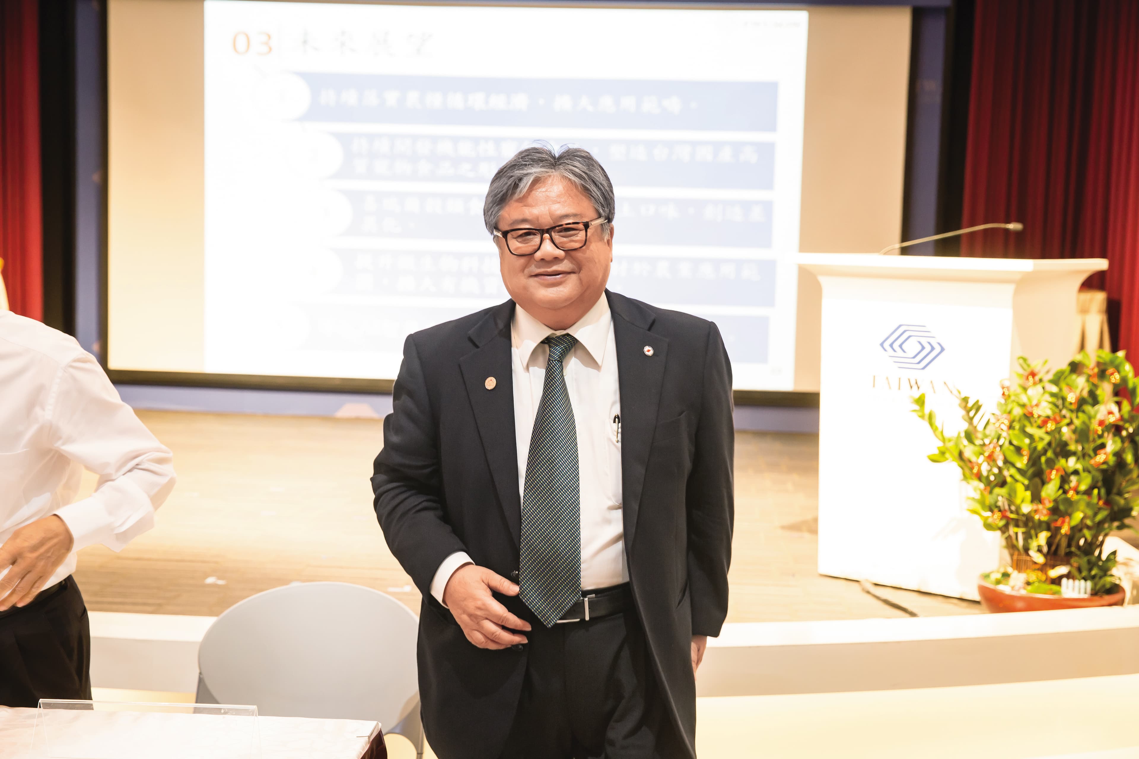 福壽董事長洪堯昆1千萬元交保。