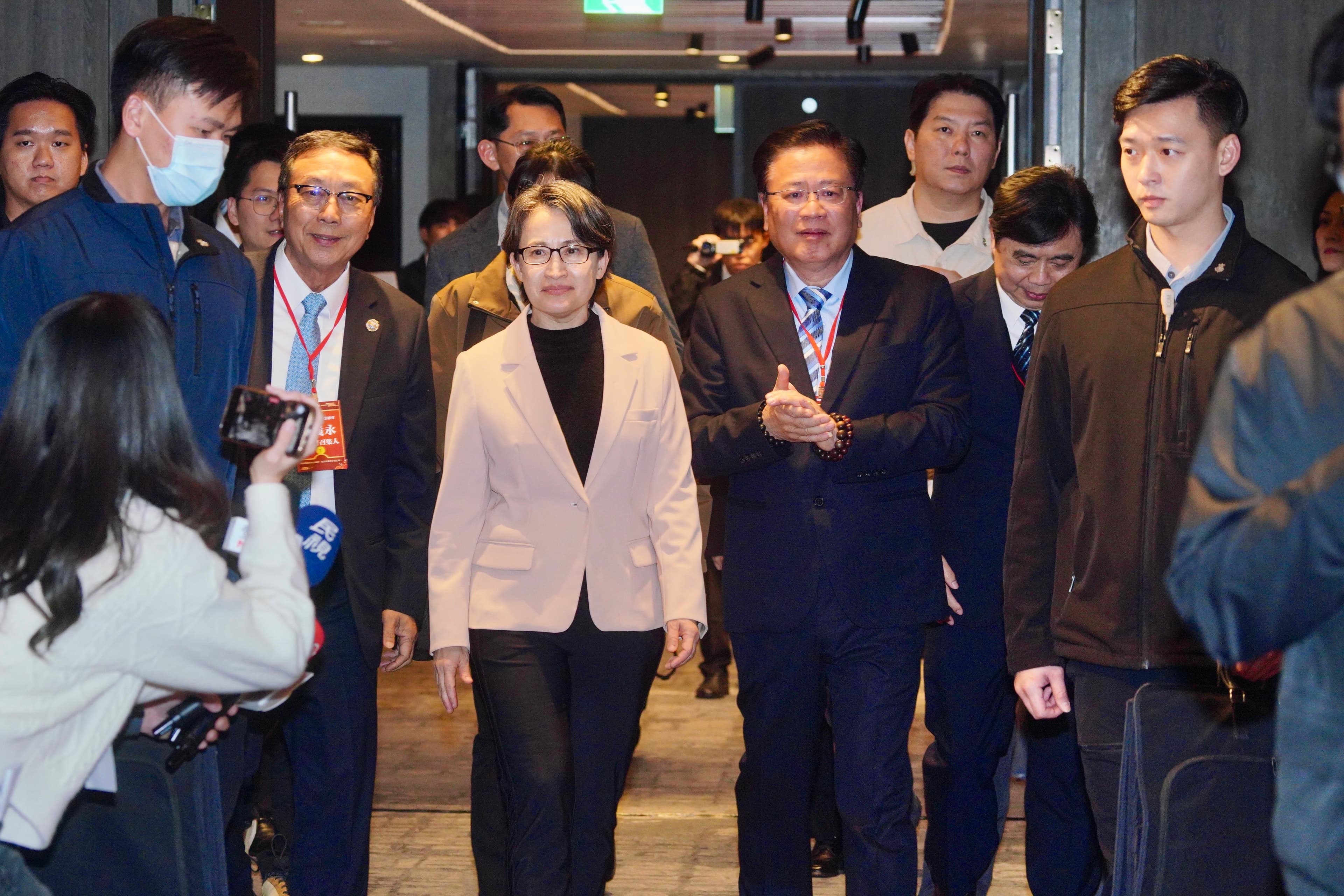 副總統蕭美琴強調雖然面對國際局勢的困境,政府對於物價、能源、去風險化等面向皆做出非常積極的因應。