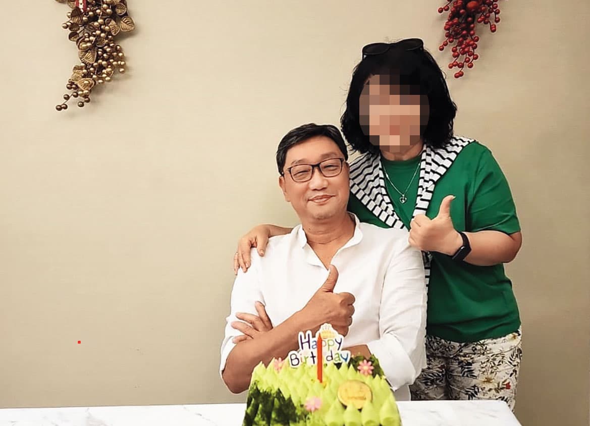 張妻(右)曾抓包張振平(左)偷吃女助理,但為了家庭隱忍至今。(翻攝張妻臉書)