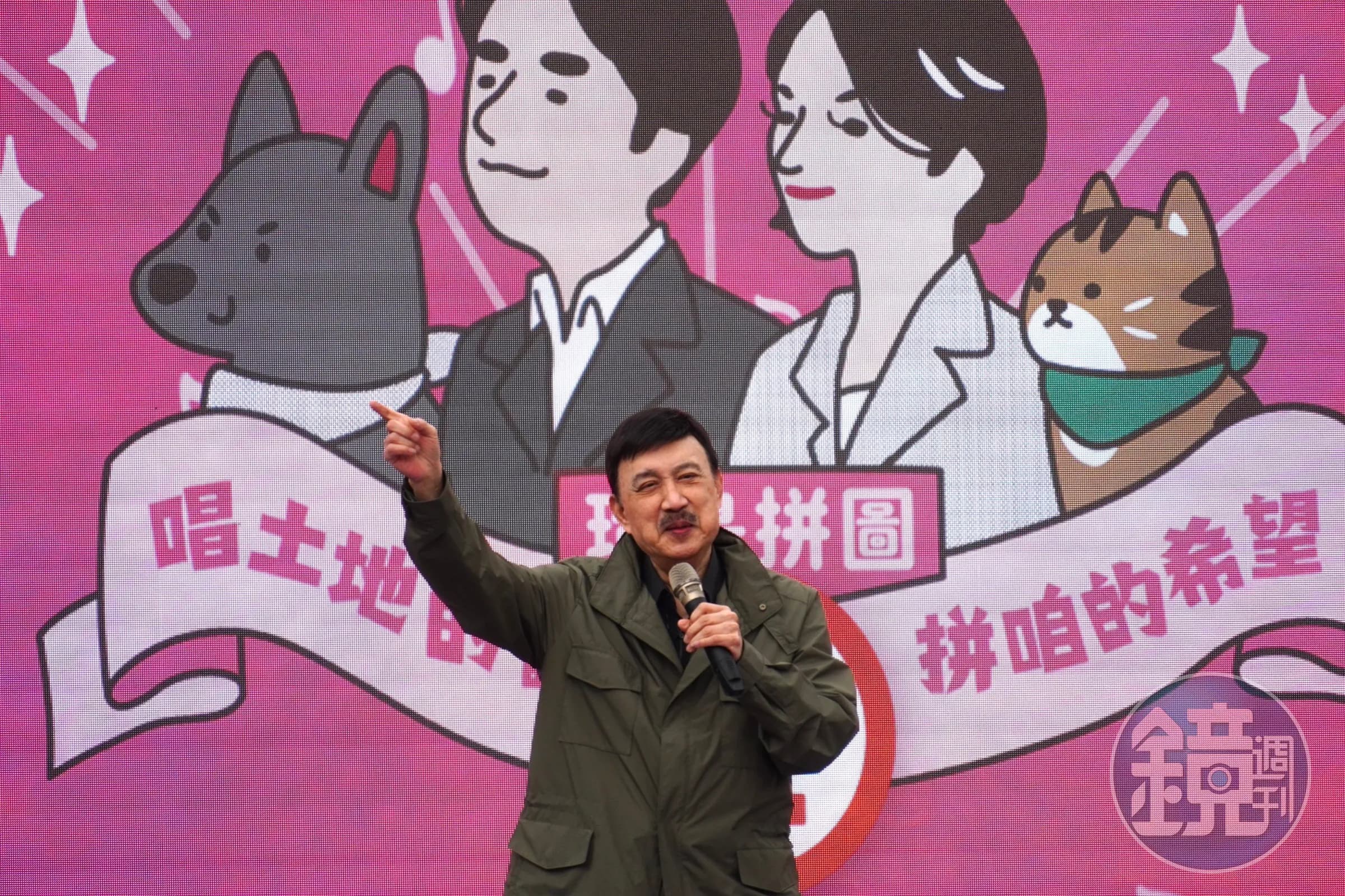 余天從政宣稱自己賣5房,仍被老婆李亞萍阻止從政。(本刊資料照)