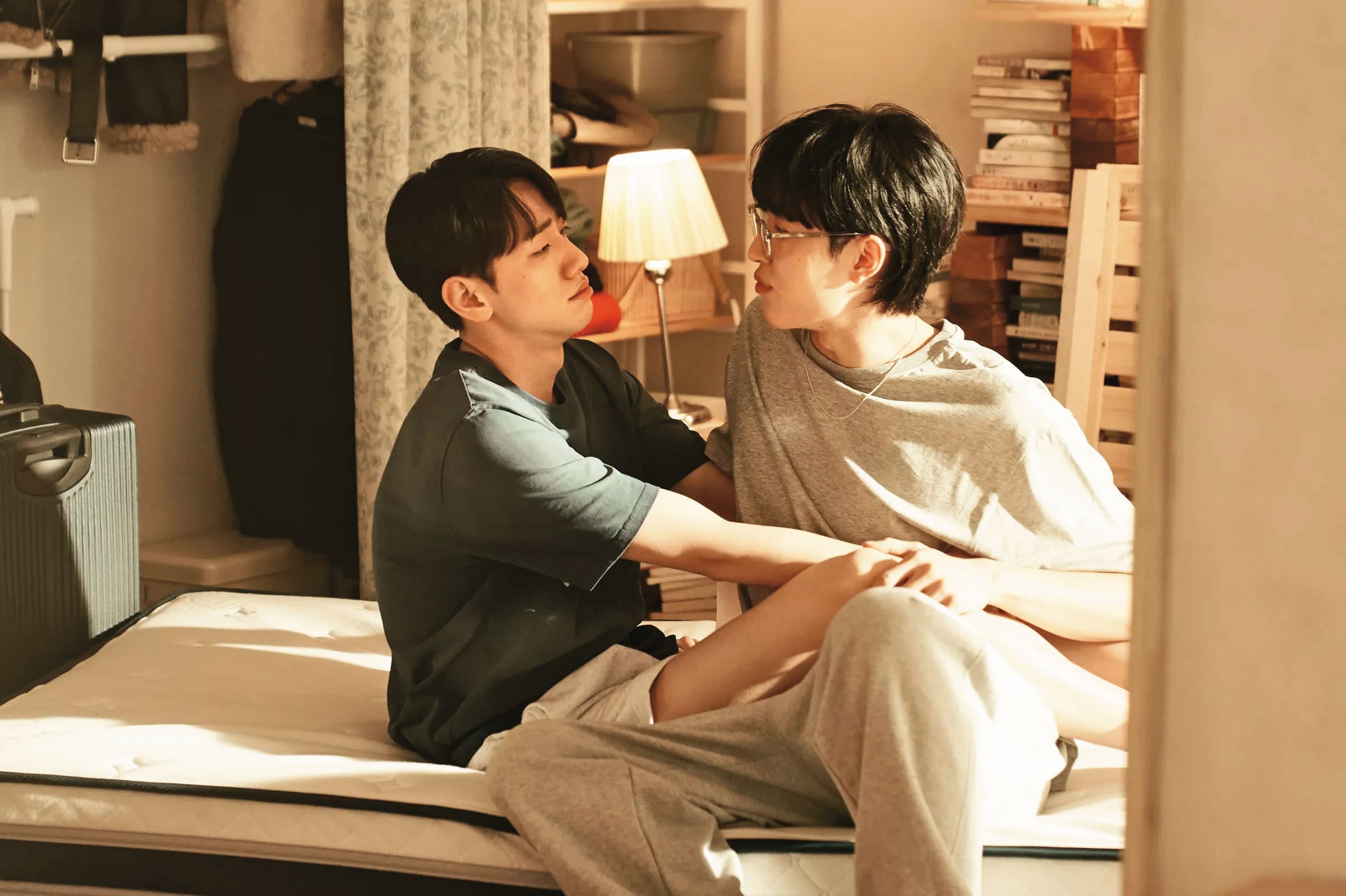 小說改編影集《大都市的愛情法》在國際串流平台播出。朴相映也負責編劇。(friDay提供)