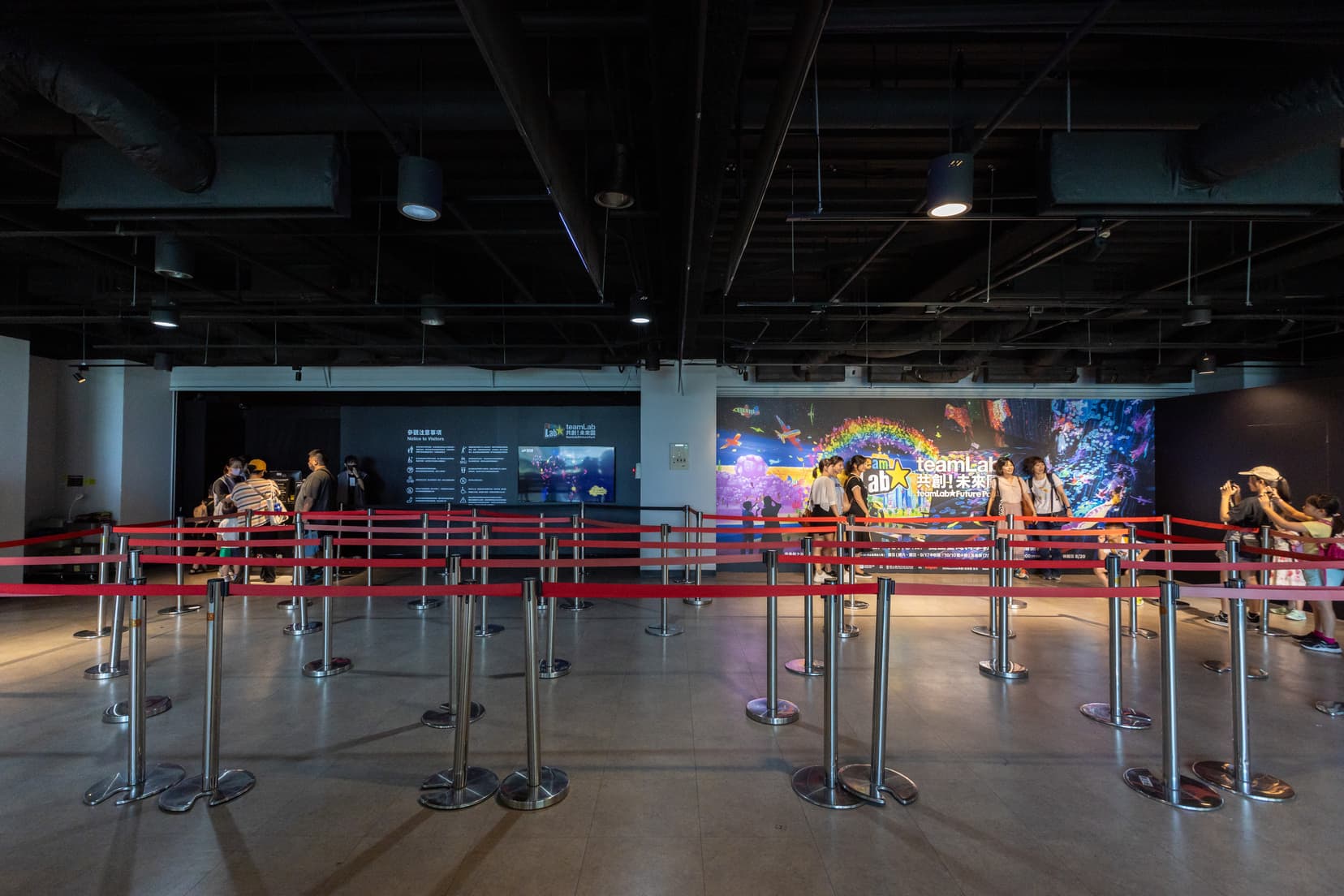 「teamLab共創!未來園台北」本次選在科教館南側特展區開展。