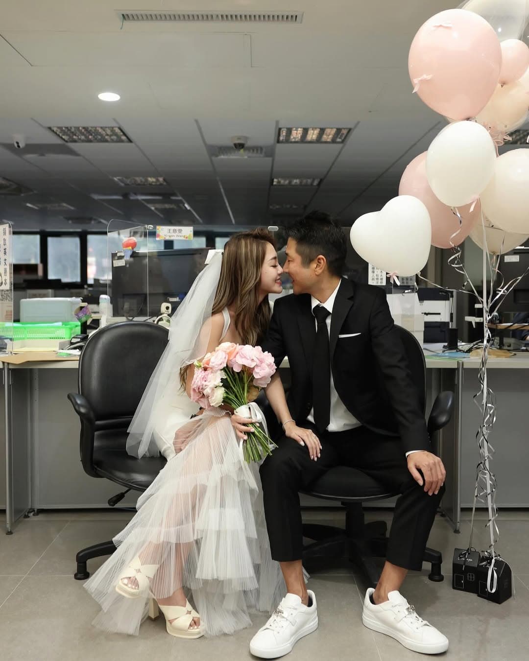 林千又3月與富商老公登記結婚。(翻攝林千又IG)