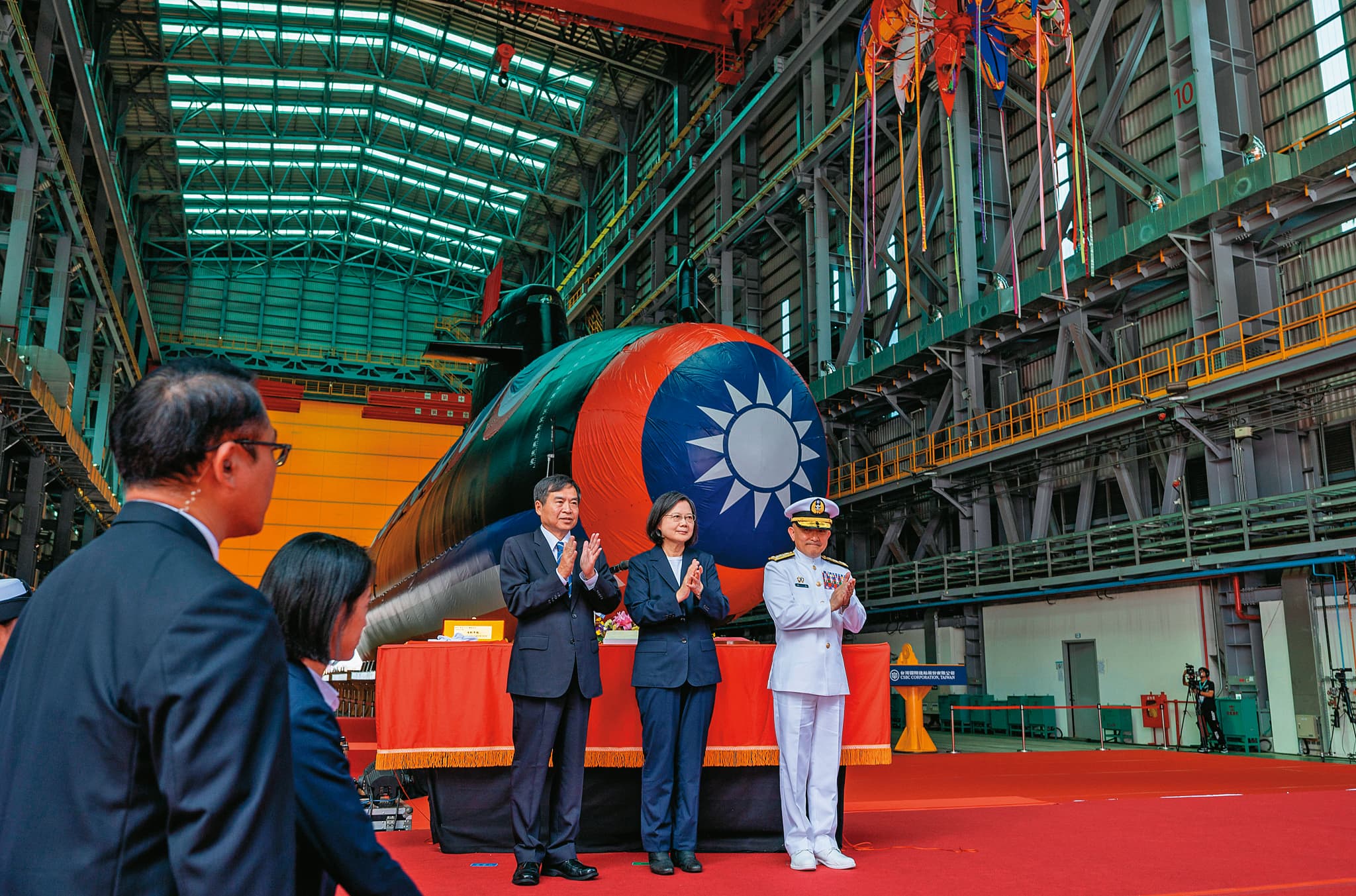 潛艦國造的首艘原型艦海鯤號今年9月亮相。(翻攝總統府flickr)