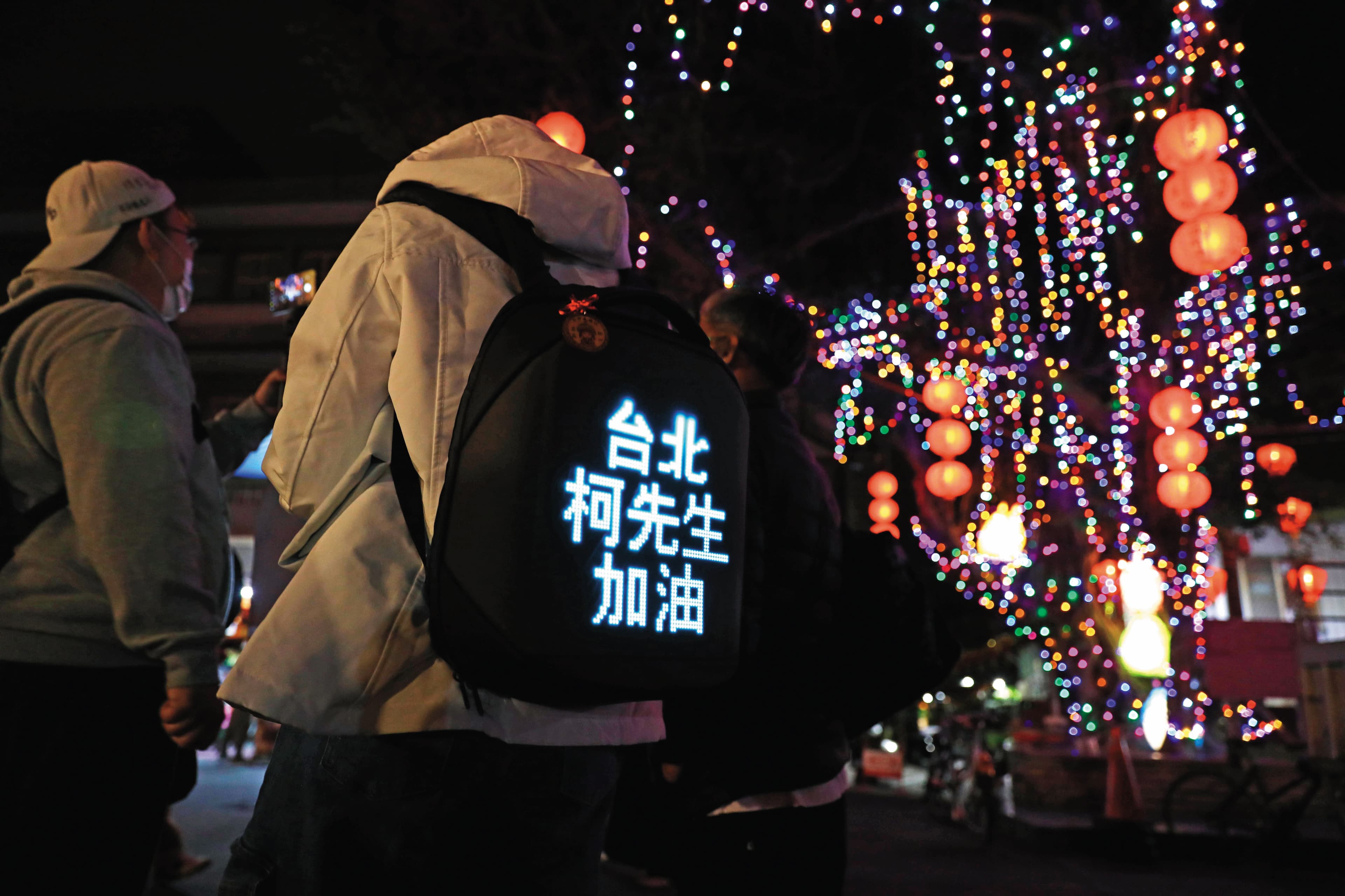 柯文哲這次大選掀起小草現象,如何匯聚這股力量不潰散,成了柯4年後能否再戰關鍵。