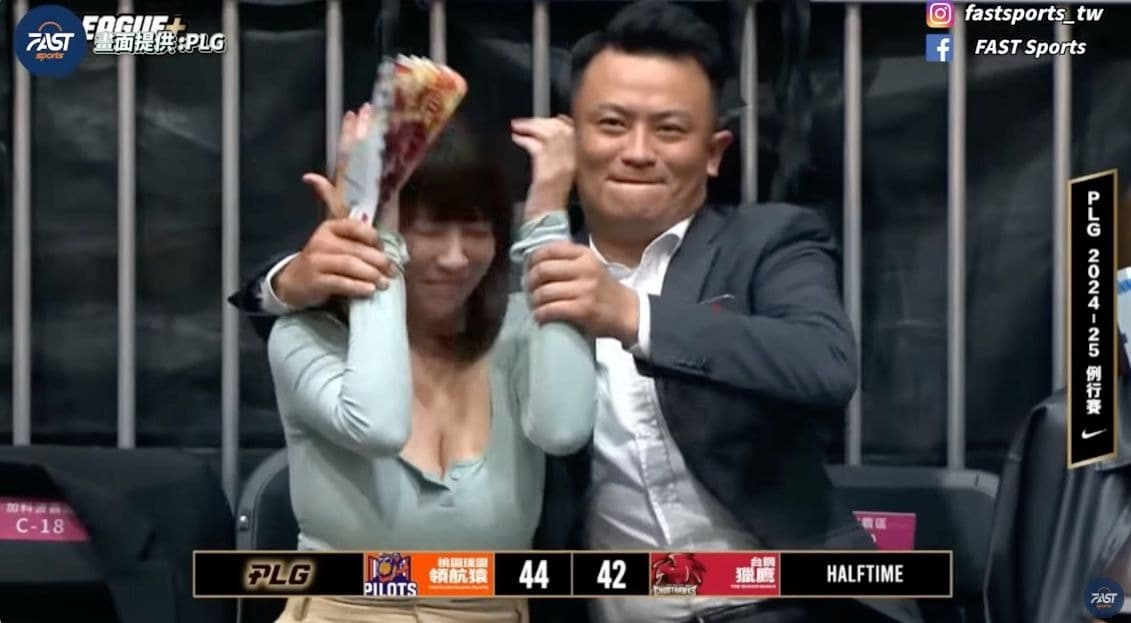 職籃P.LEAGUE+超凶女球迷,掀起網友暴動。(翻攝自P.LEAGUE+ YouTube)