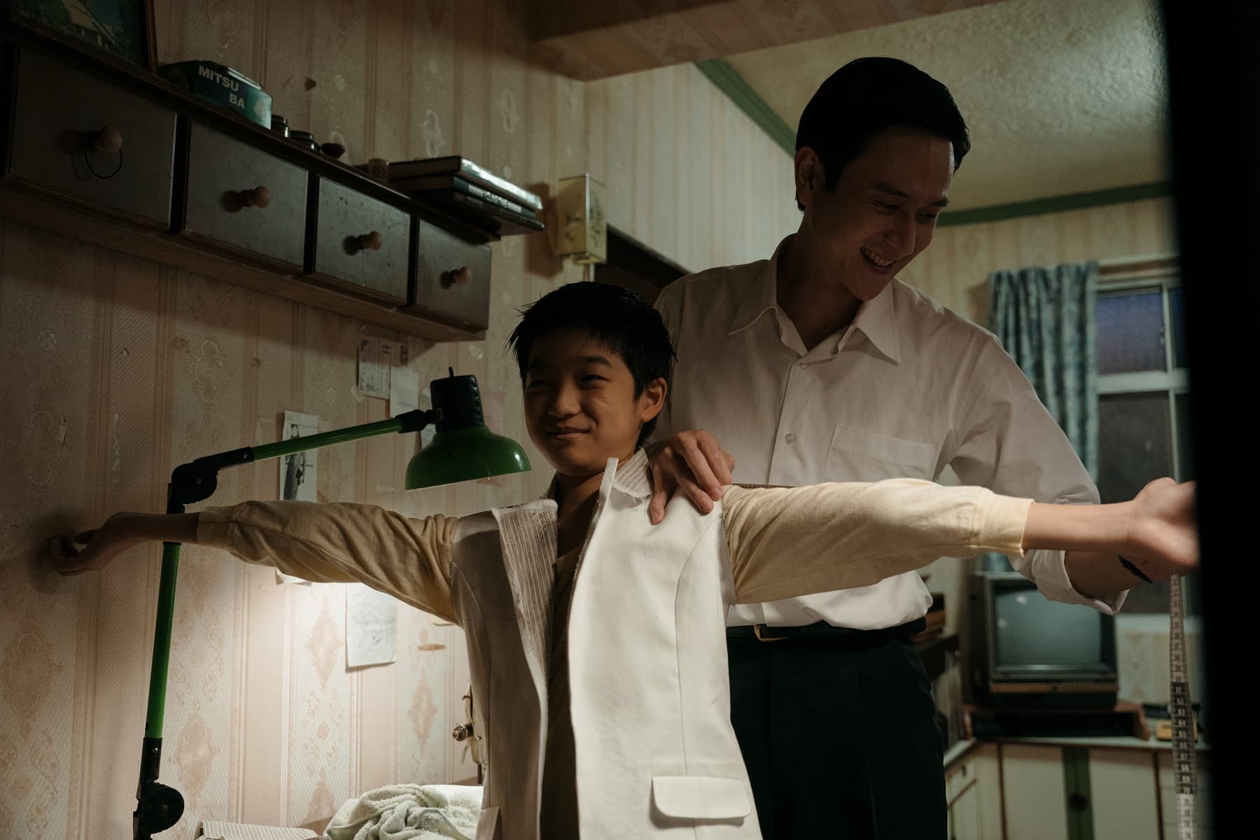 《老狐狸》的白潤音被讚「後生可畏」,與演他爸爸的劉冠廷都是影帝遺珠。(華映娛樂提供)