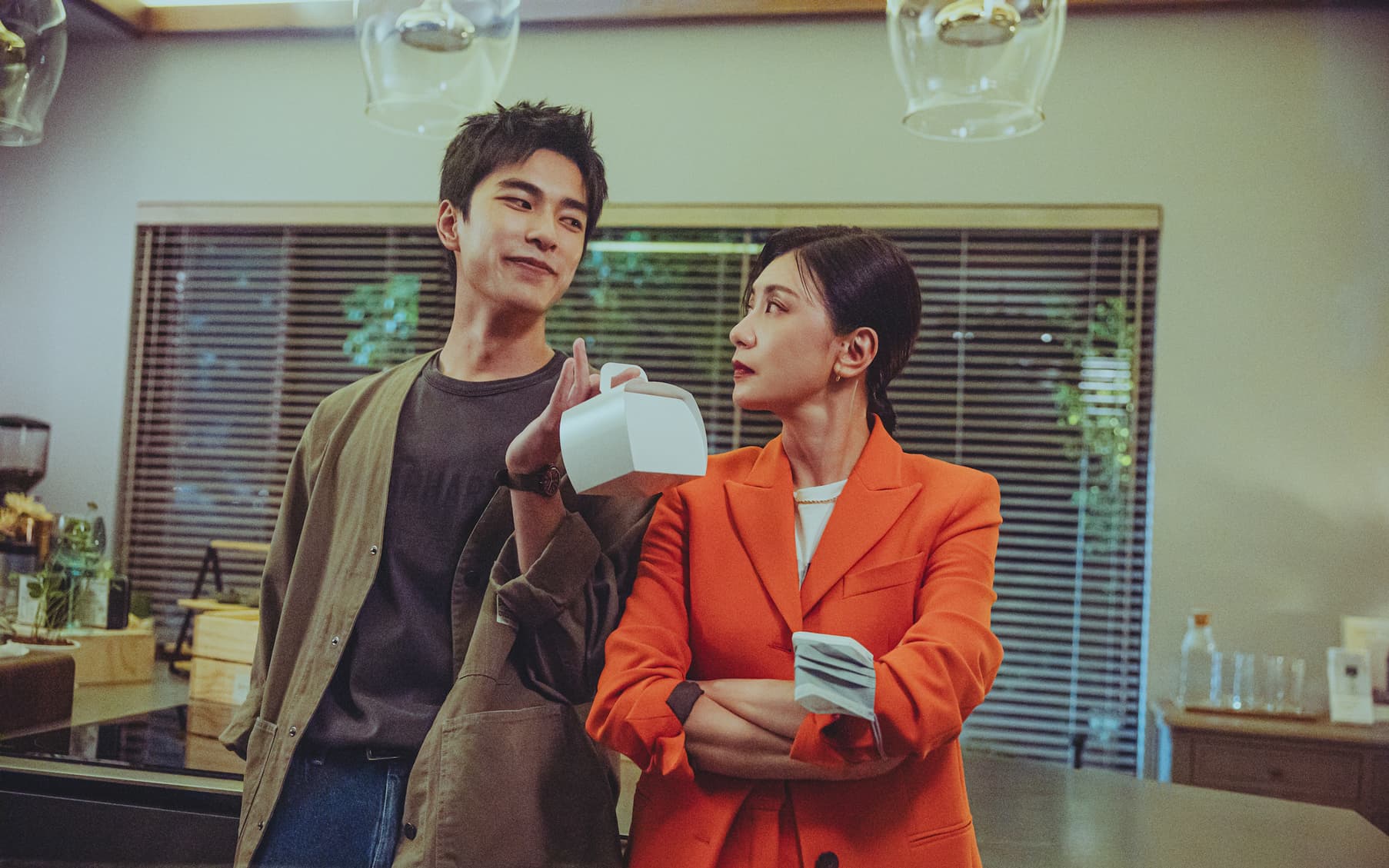 賈靜雯、曾敬驊演出激情床戲。(Netflix提供)