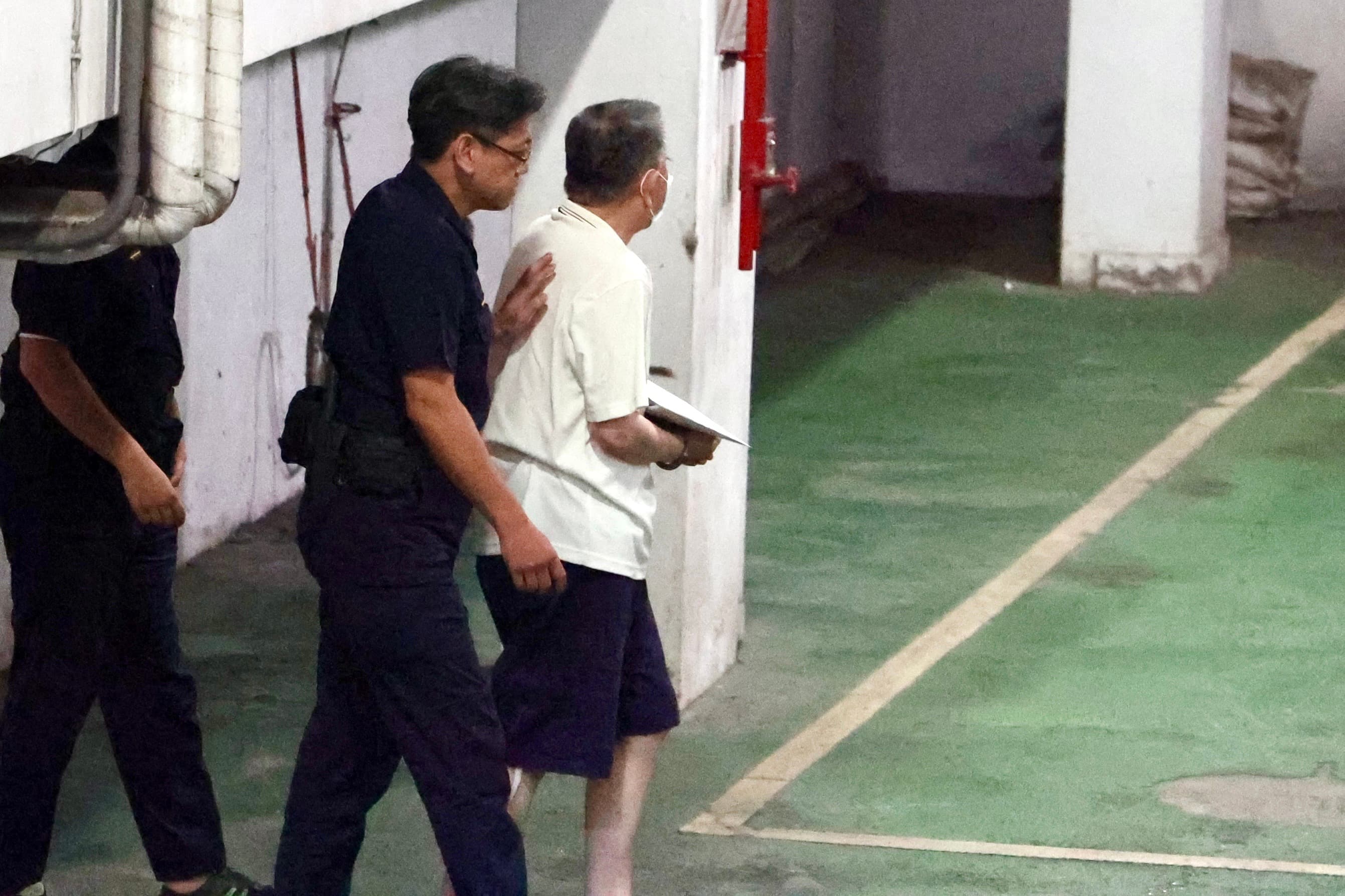 沈慶京昨被北檢提訊。