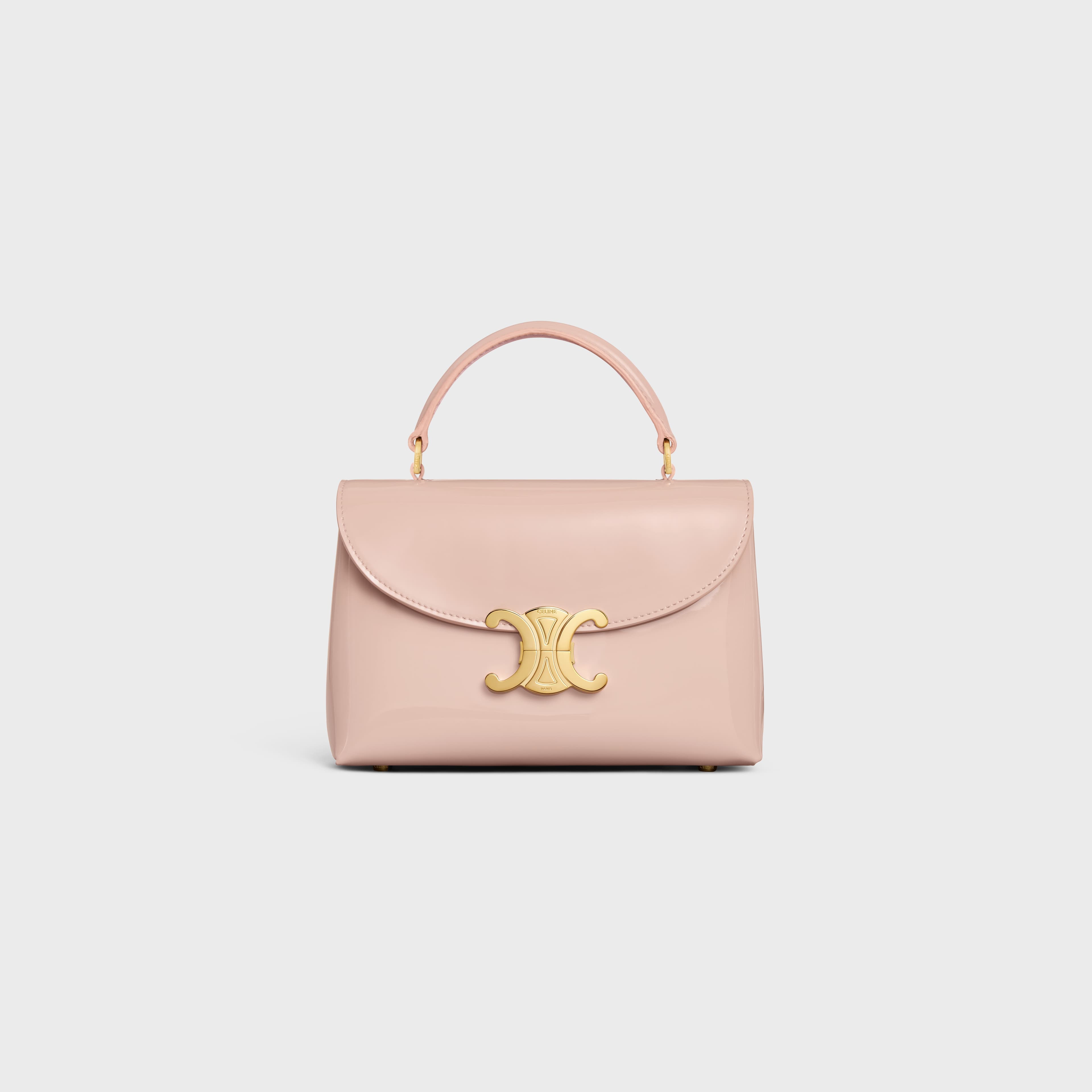 TEEN NINO粉杏色漆面牛皮革手袋CELINE BY HEDI SLIMANE。NT$110,000(CELINE提供)