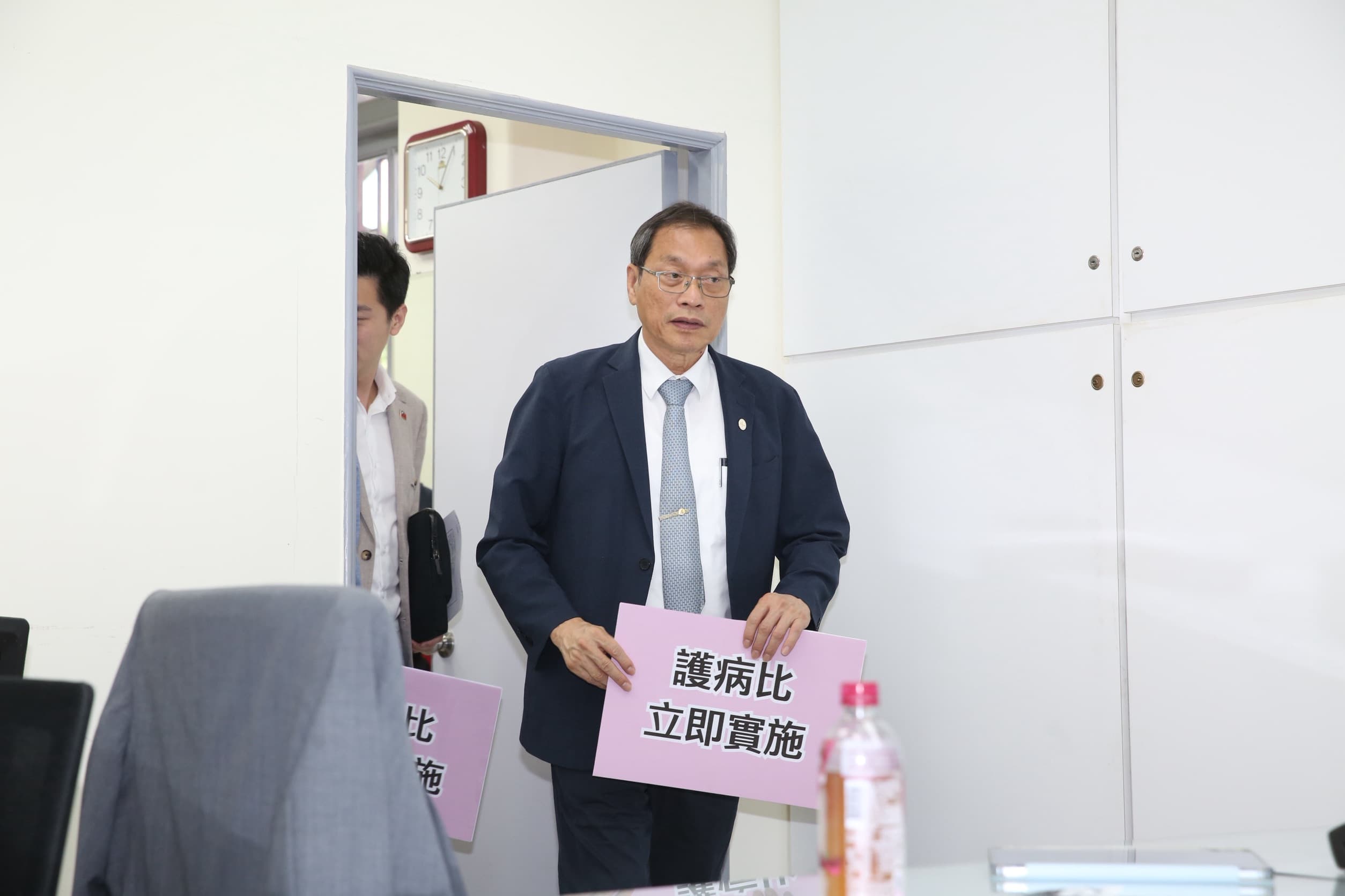 蘇清泉提醒,看到綠鬣蜥務必保持距離。(資料照,鏡報董孟航攝)