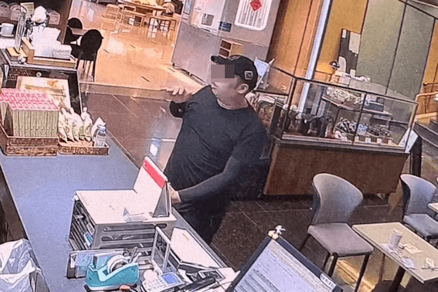 事後經向飯店查證,該男子並非住宿旅客,卻連續2天在飯店一樓徘徊。(施志昌提供)